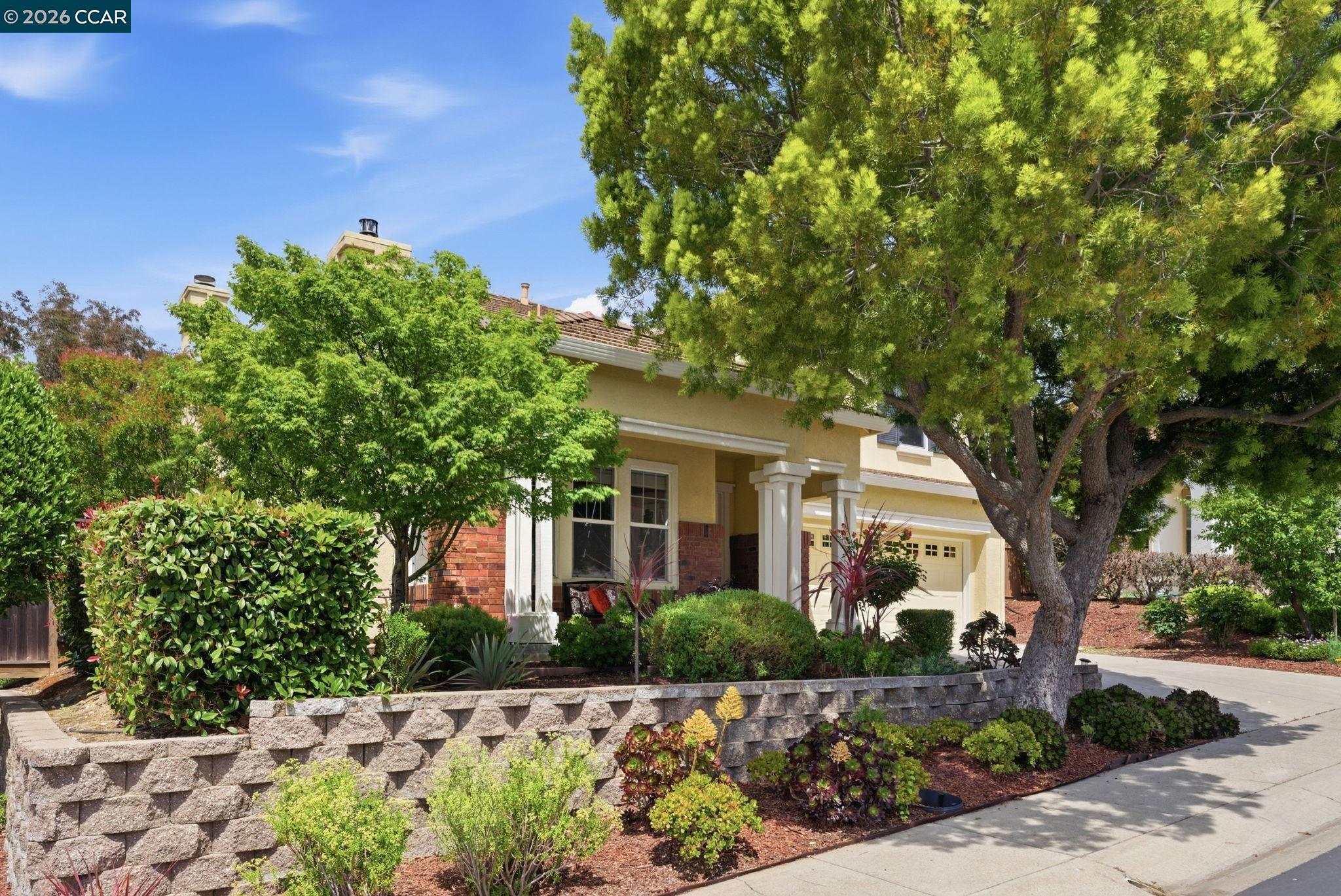 1248 Oak Knoll Dr
