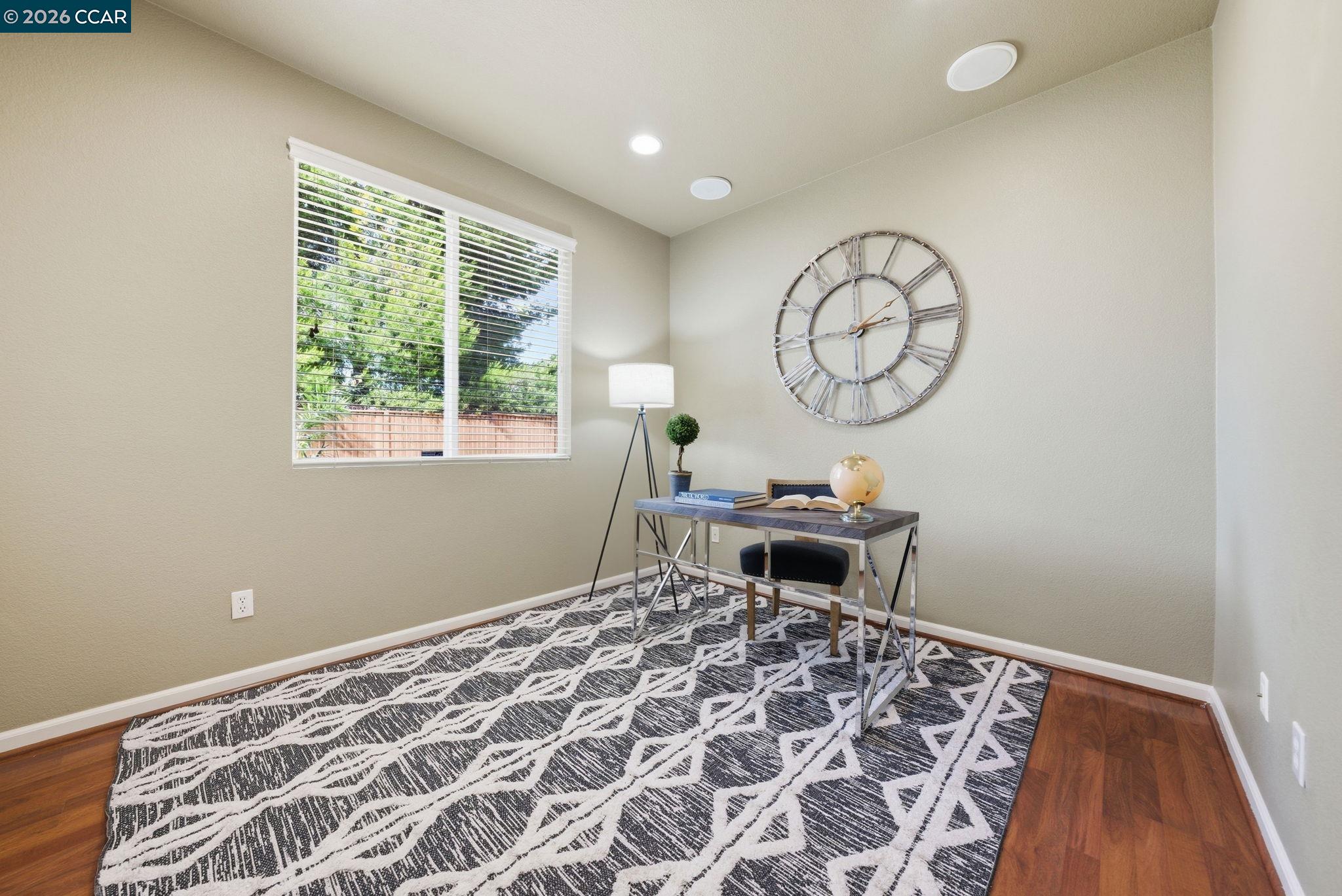 1248 Oak Knoll Dr