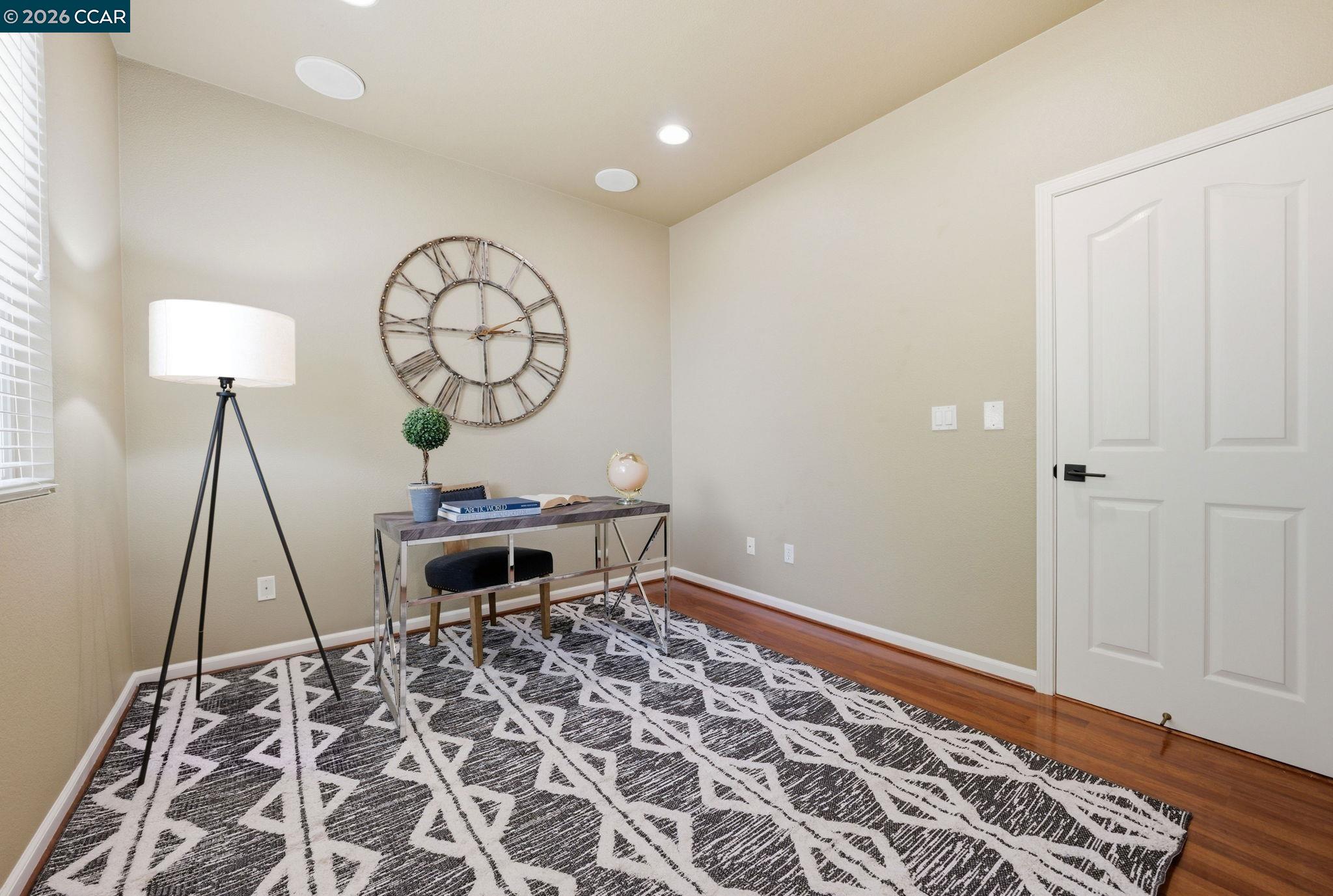 1248 Oak Knoll Dr