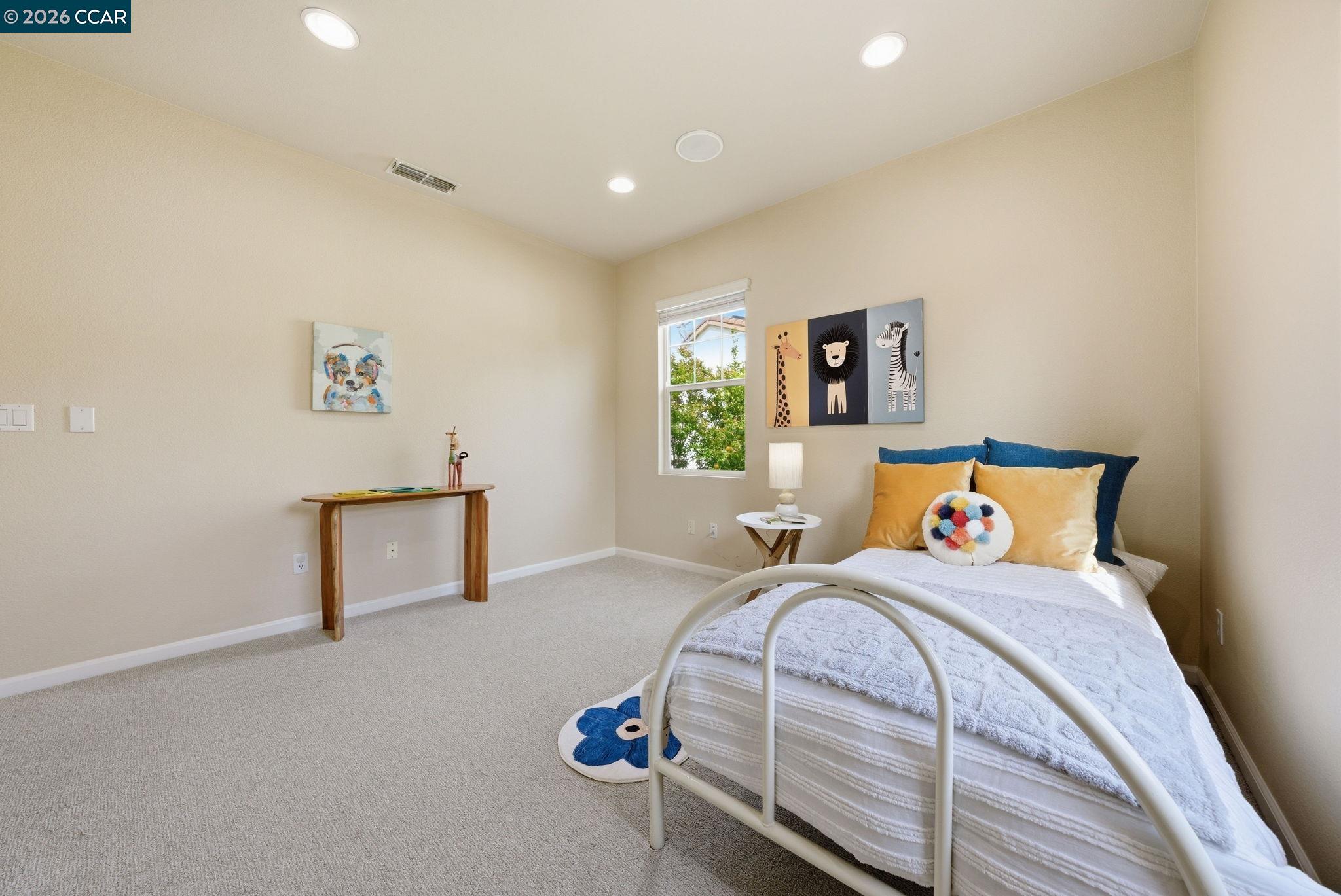 1248 Oak Knoll Dr