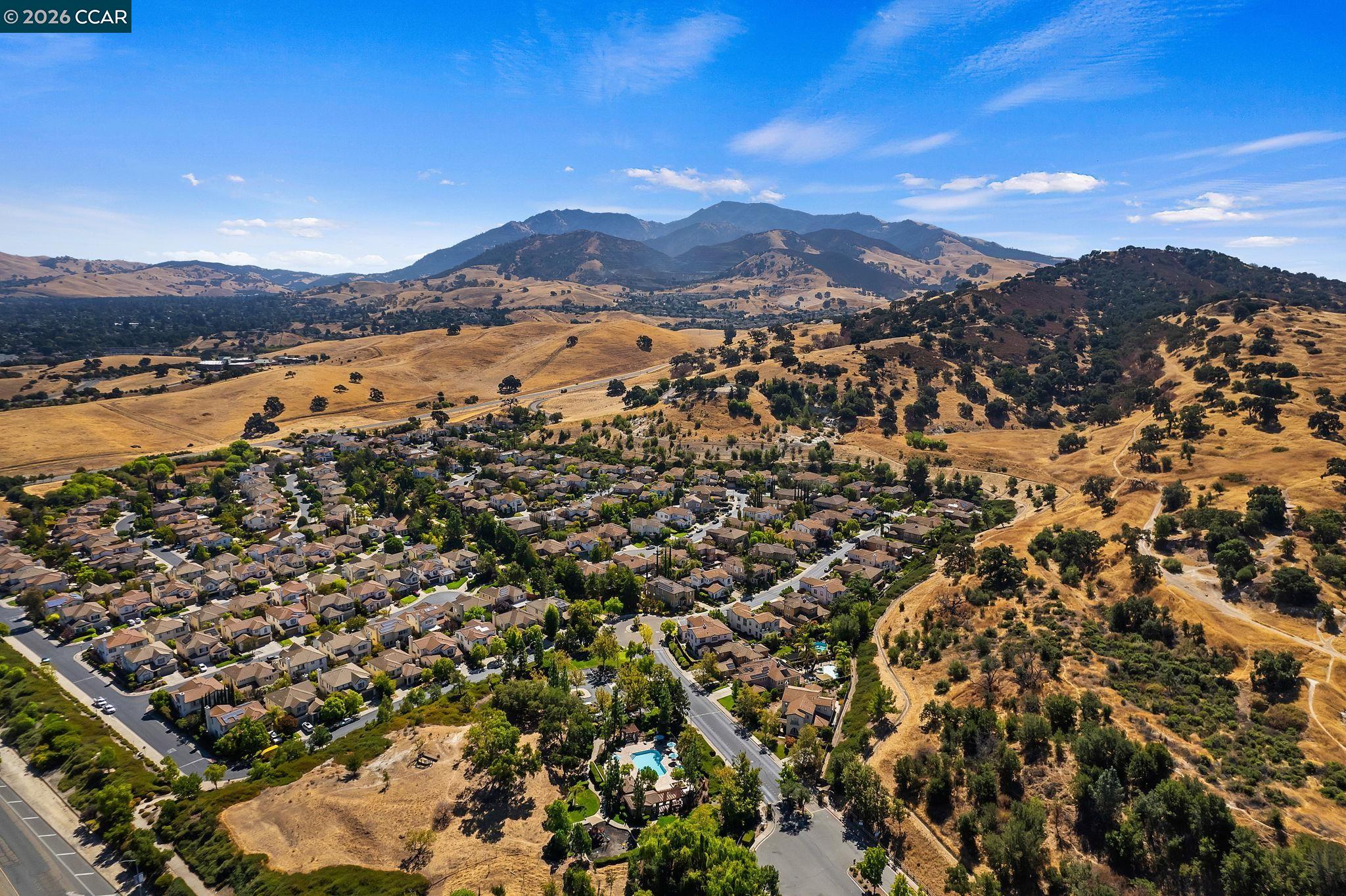 1248 Oak Knoll Dr