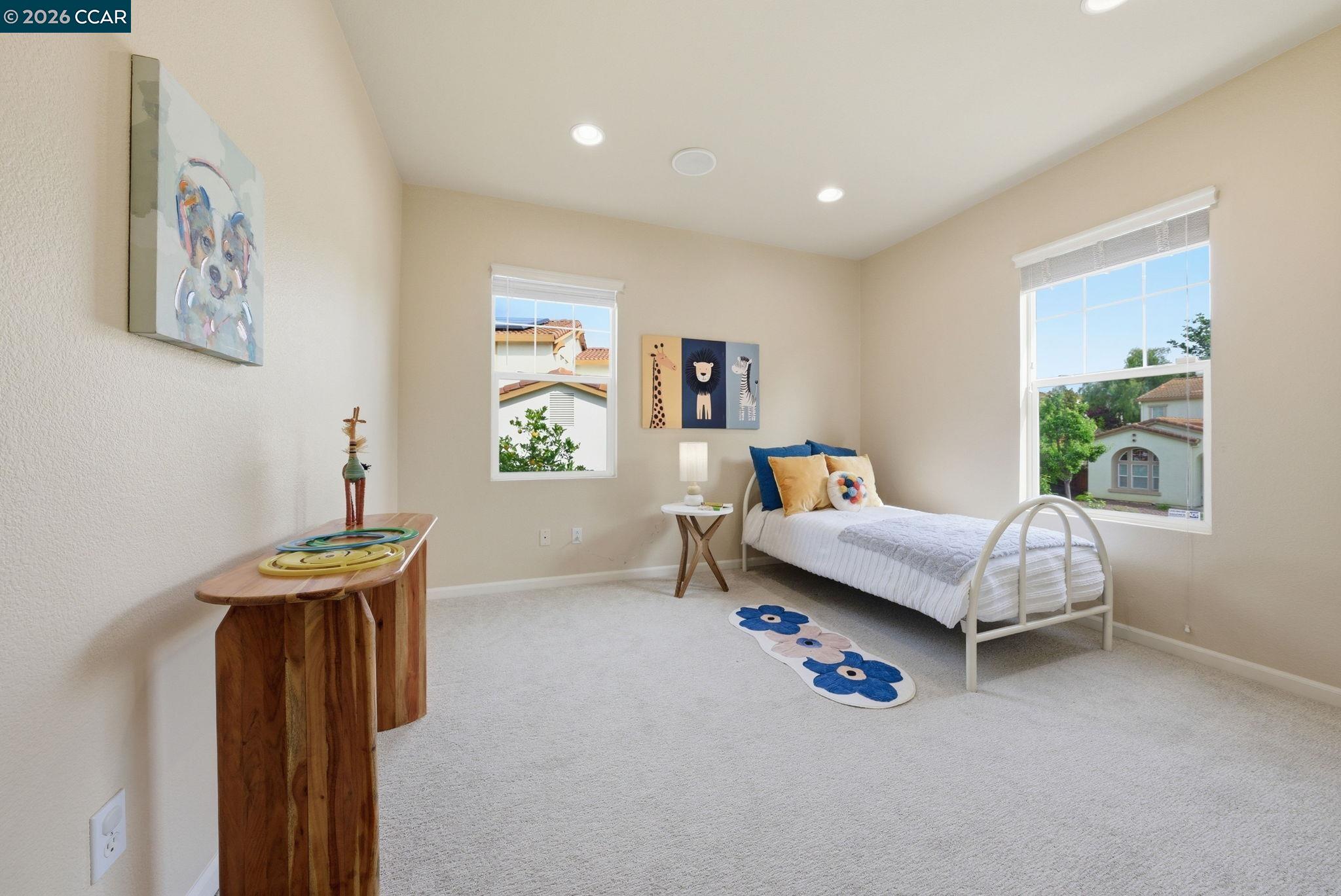 1248 Oak Knoll Dr