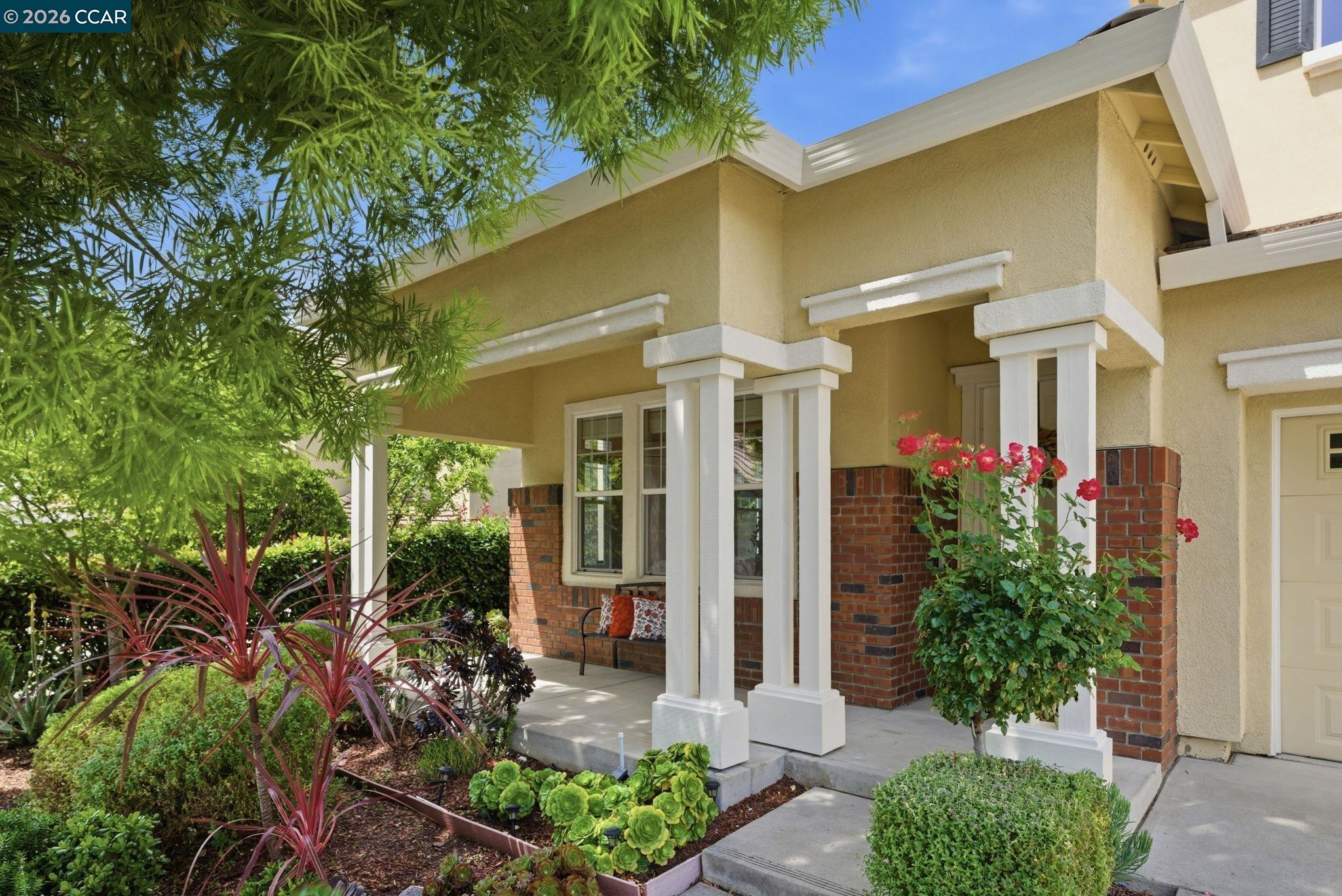 1248 Oak Knoll Dr