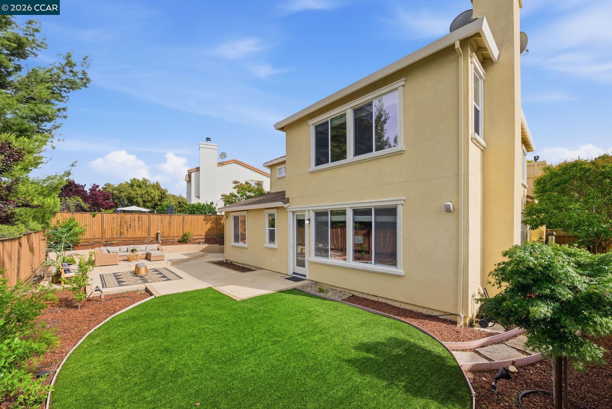1248 Oak Knoll Dr
