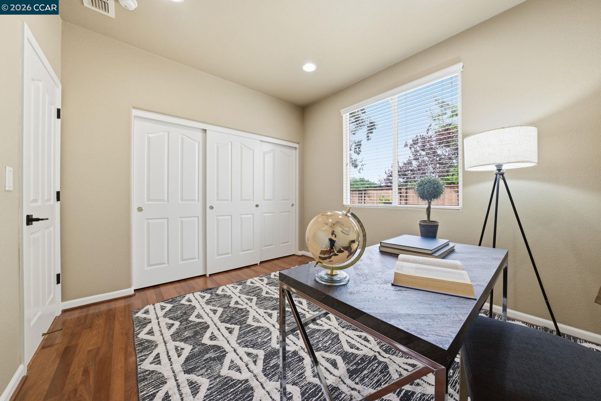 1248 Oak Knoll Dr