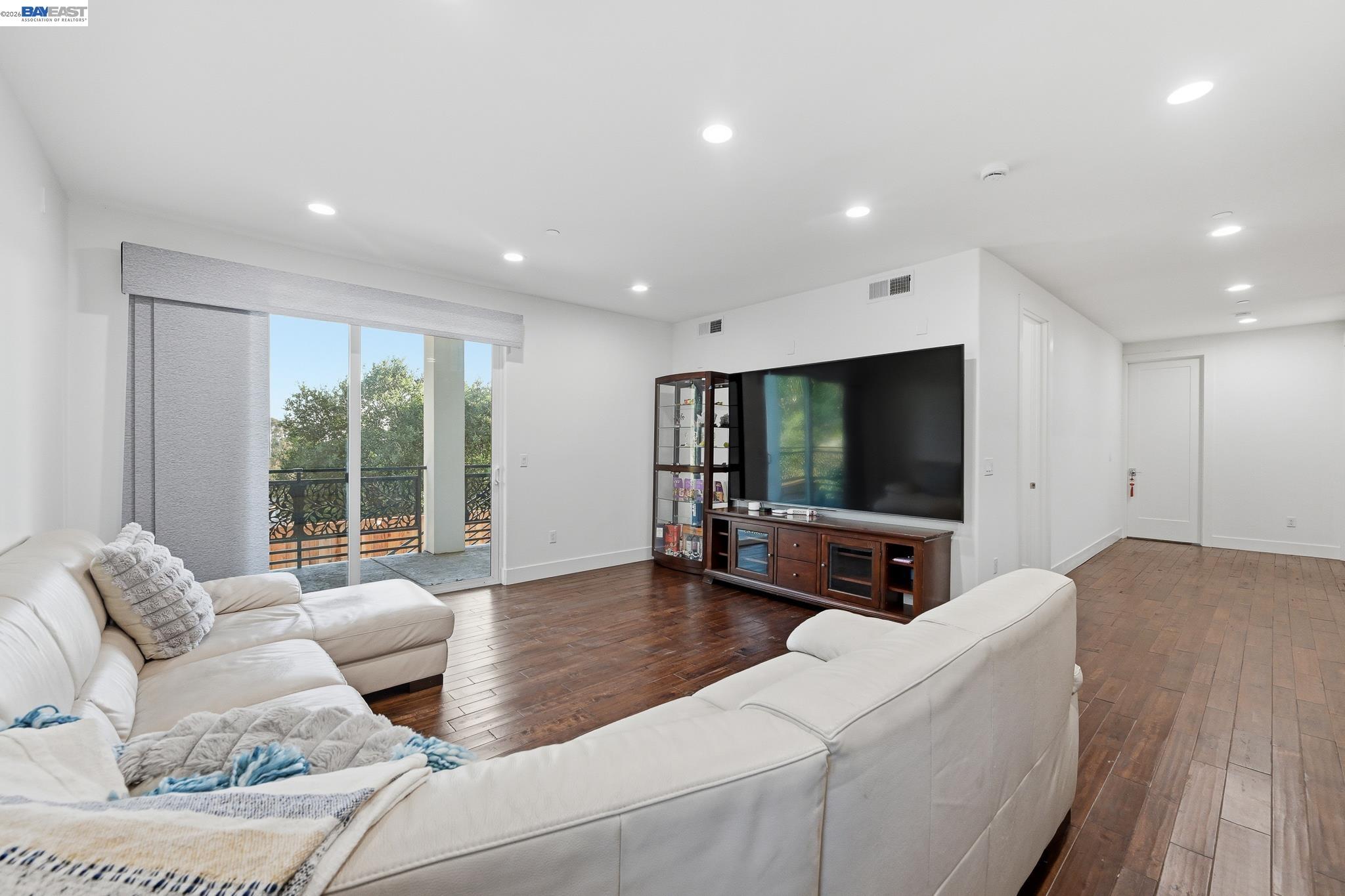 4683 Proctor Rd