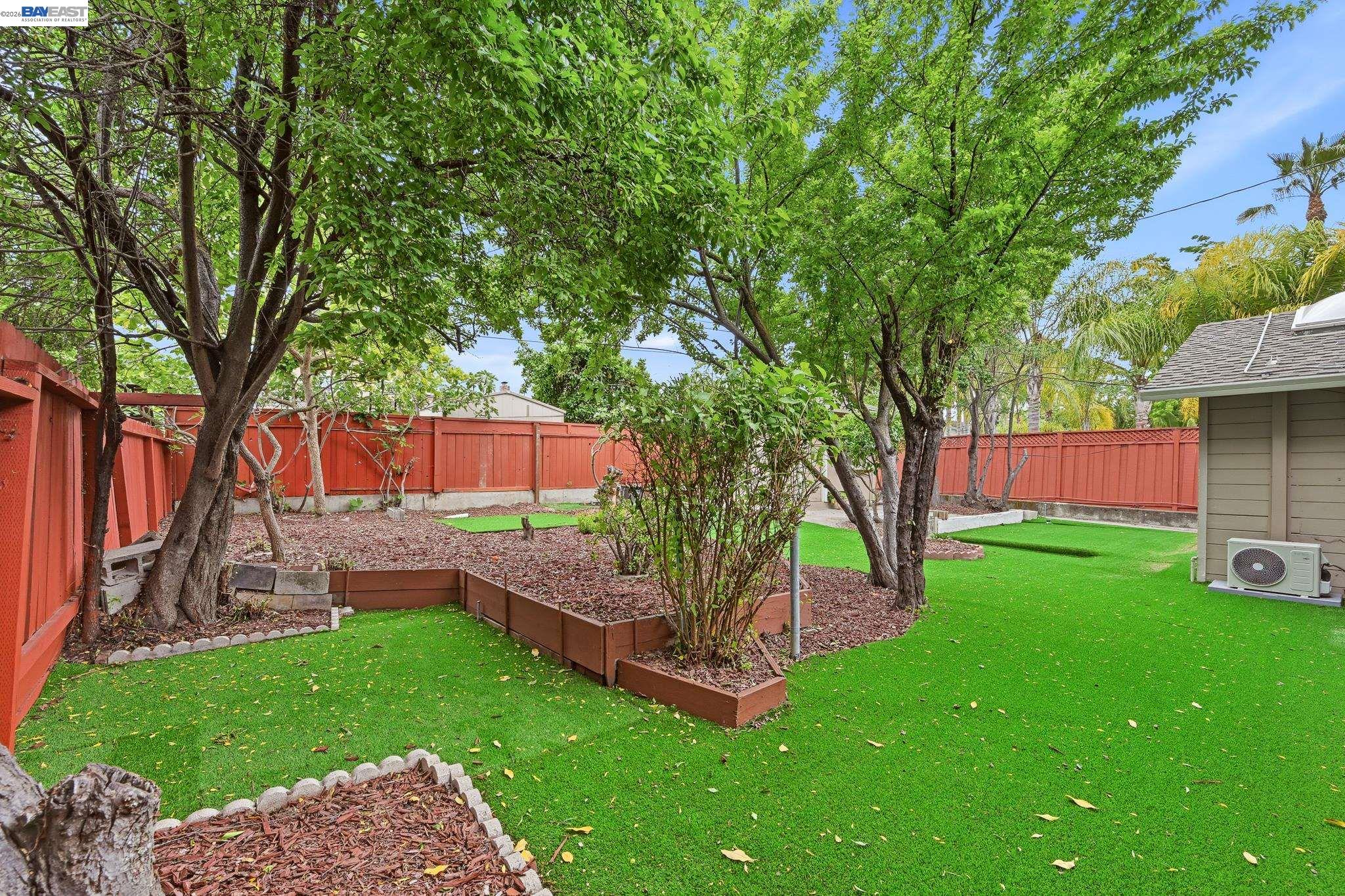 2994 Rustic Dr