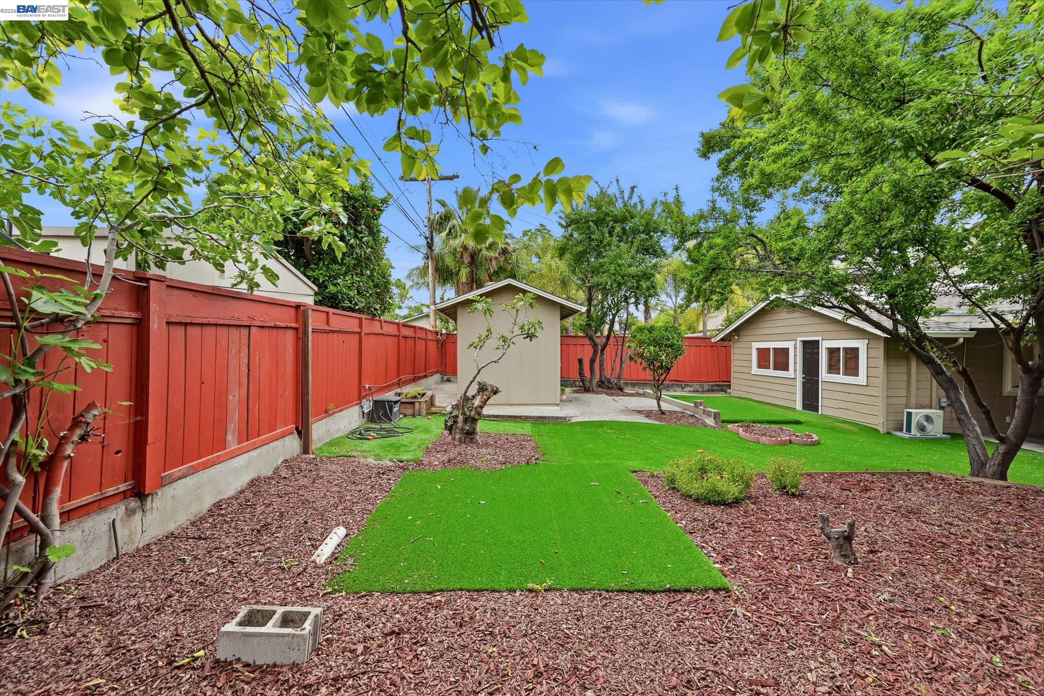 2994 Rustic Dr