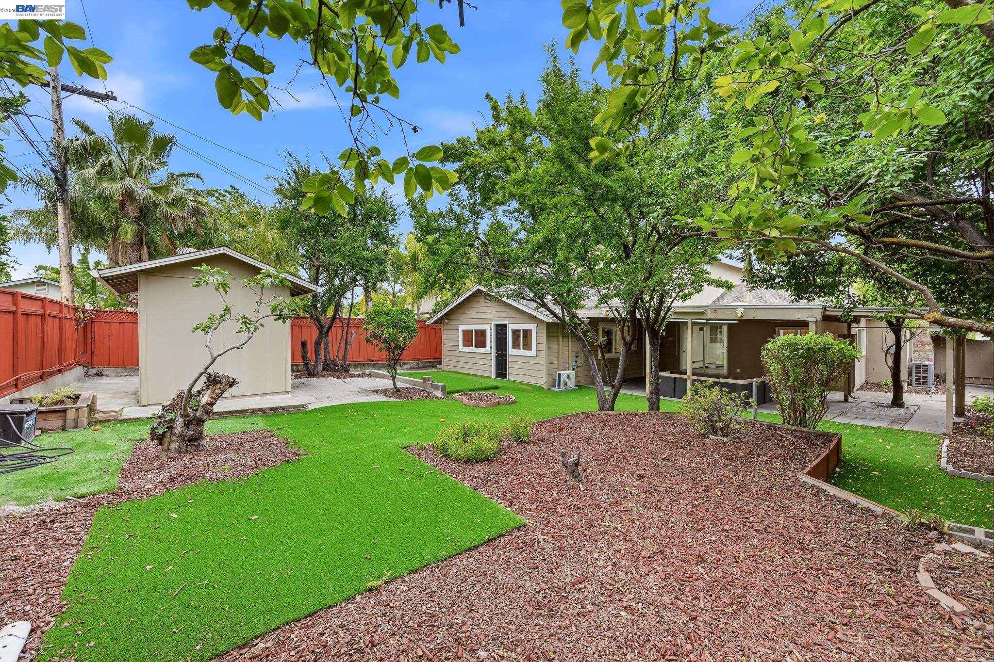 2994 Rustic Dr