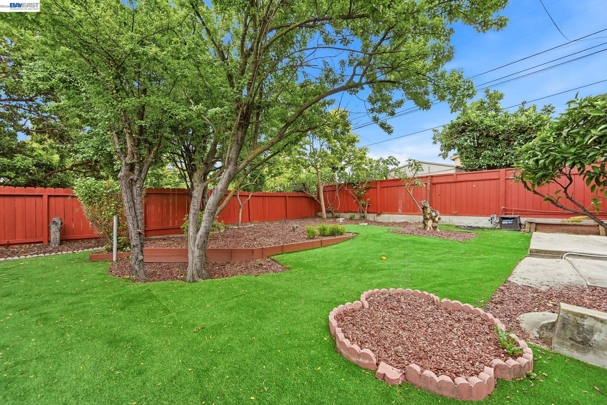 2994 Rustic Dr