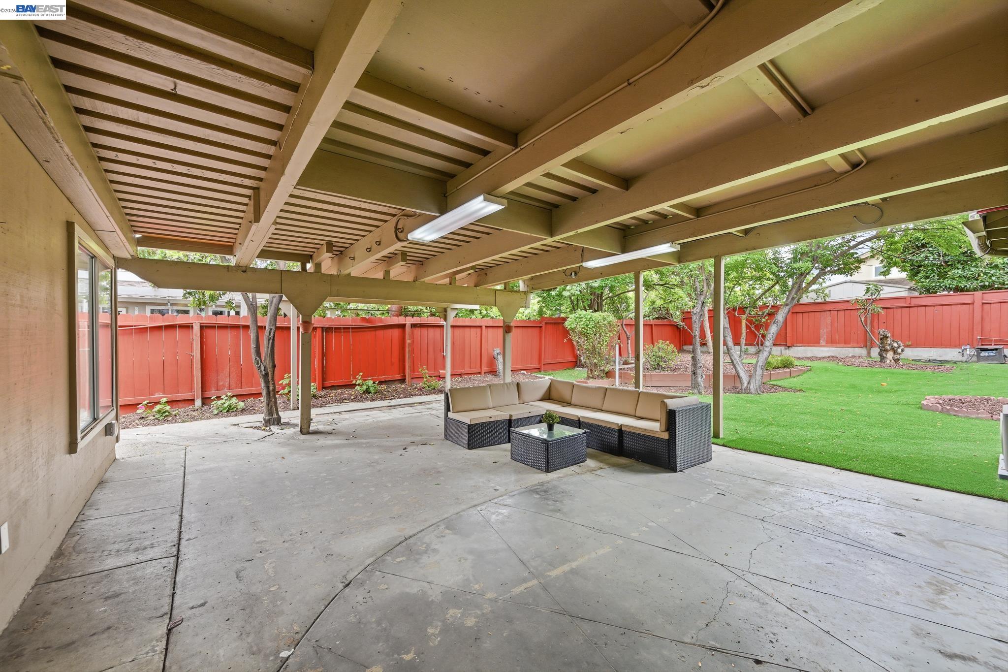 2994 Rustic Dr