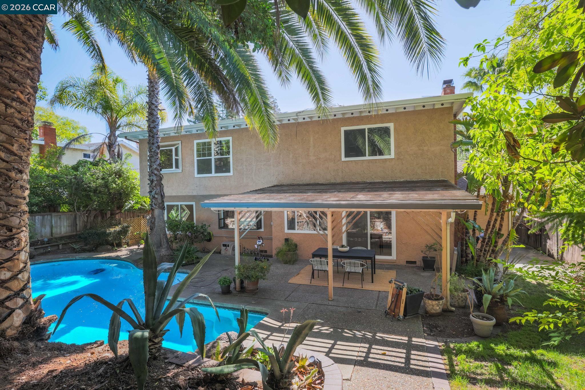1490 Whiteciff Way