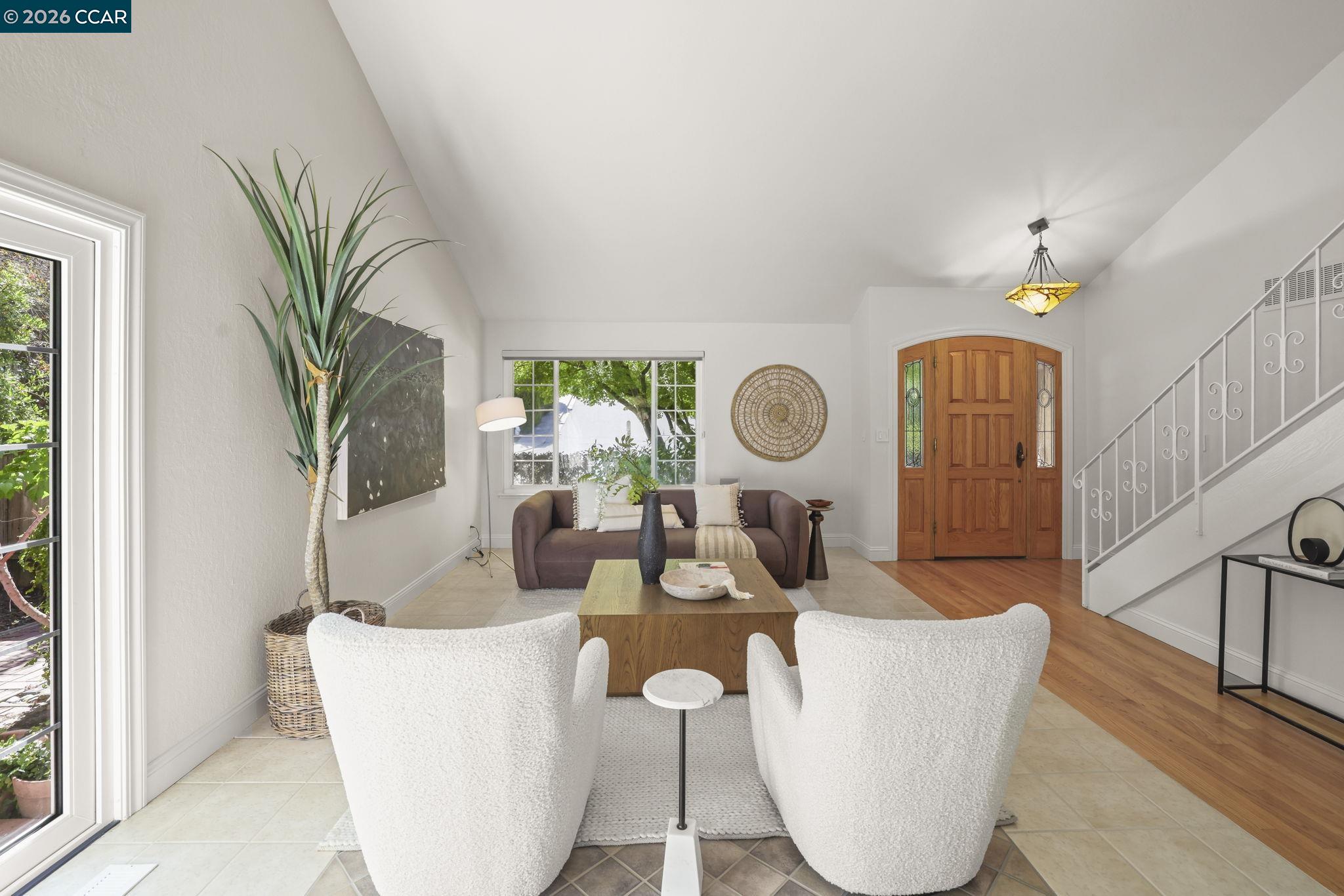 1490 Whiteciff Way