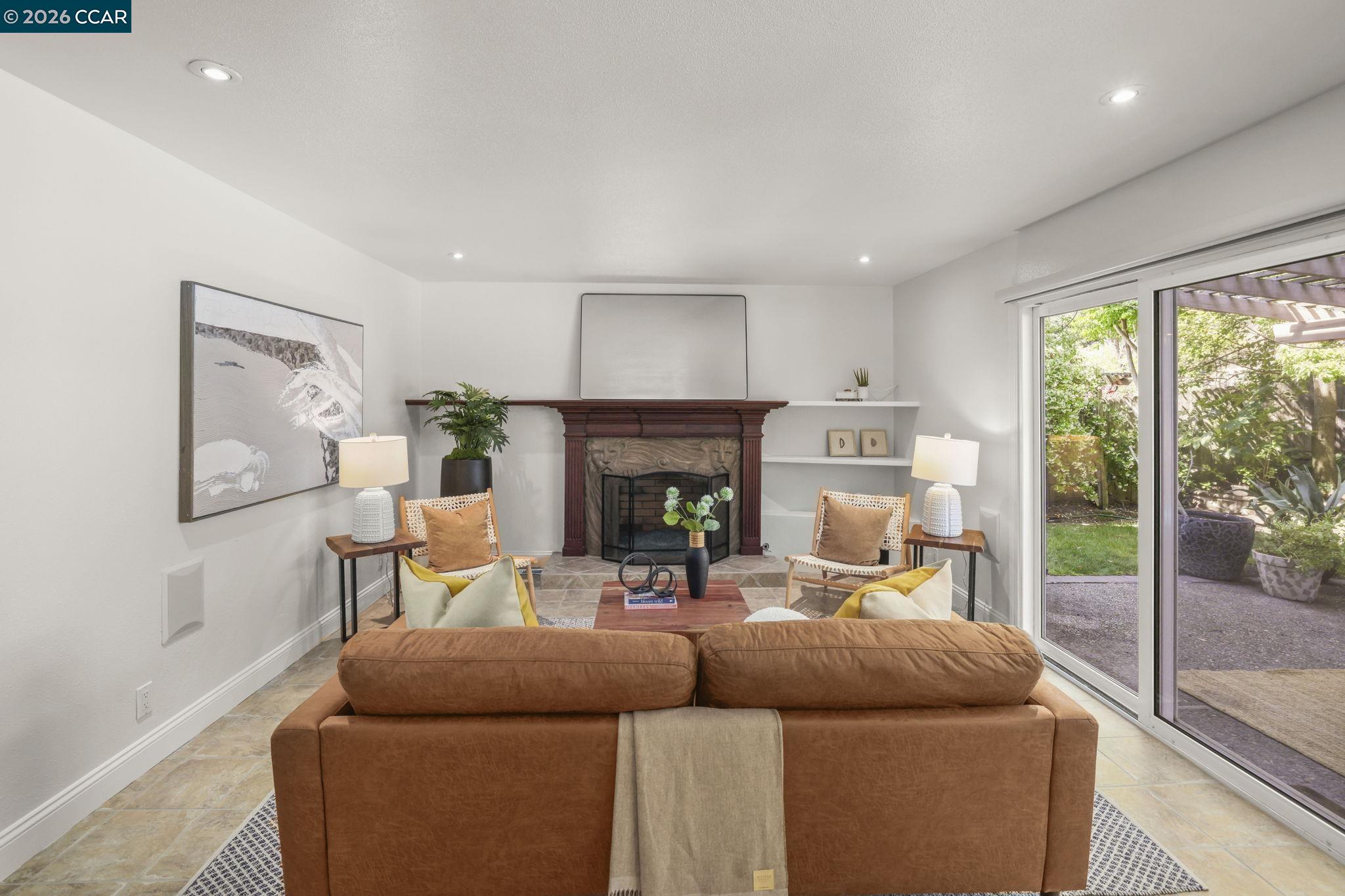 1490 Whiteciff Way