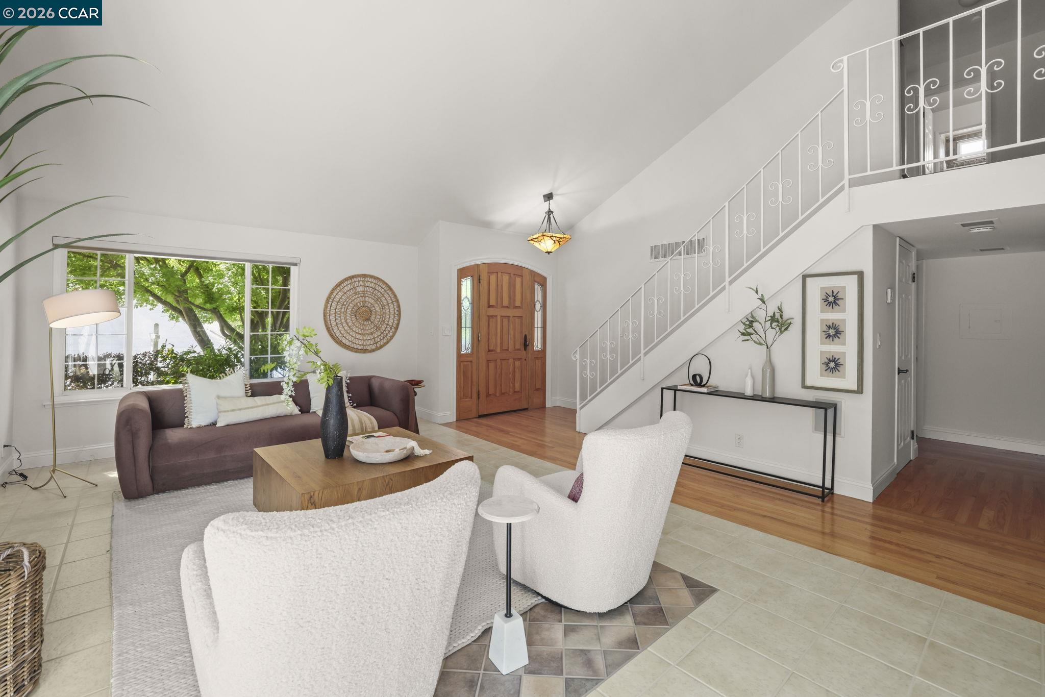 1490 Whiteciff Way