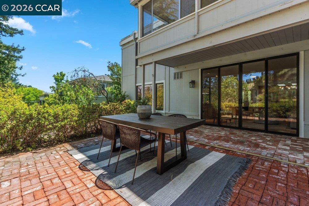 1232 Fairlawn Court # 4