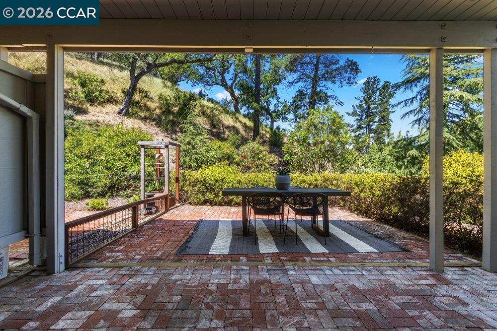 1232 Fairlawn Court # 4