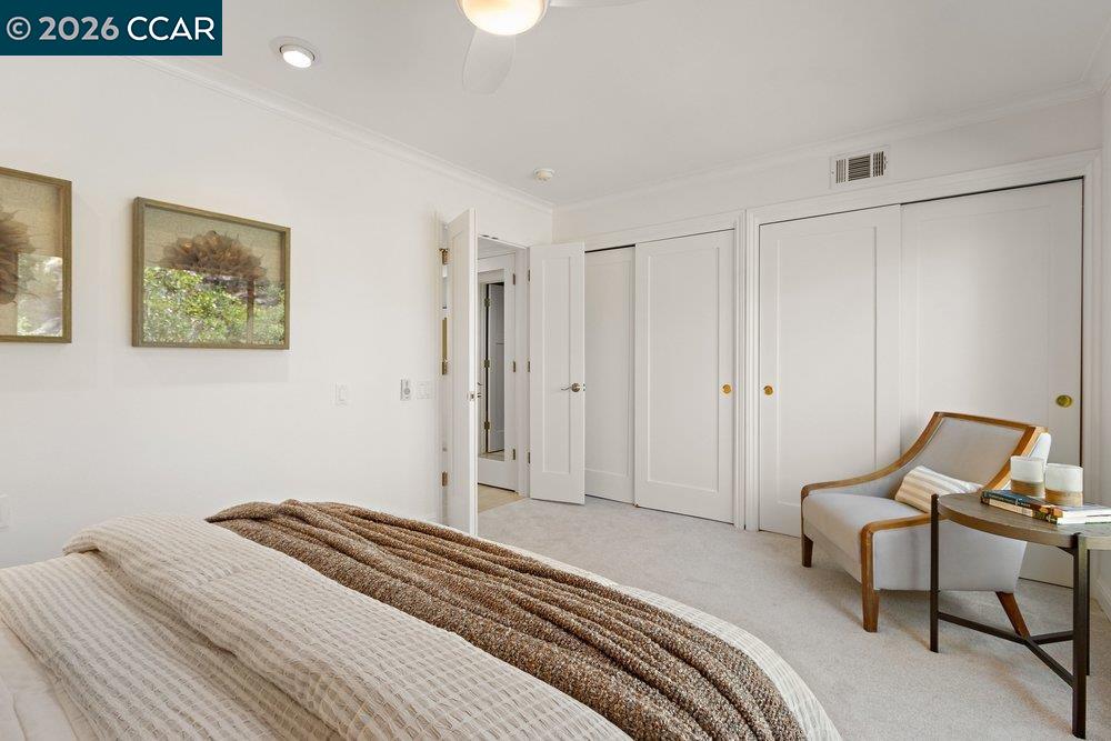 1232 Fairlawn Court # 4