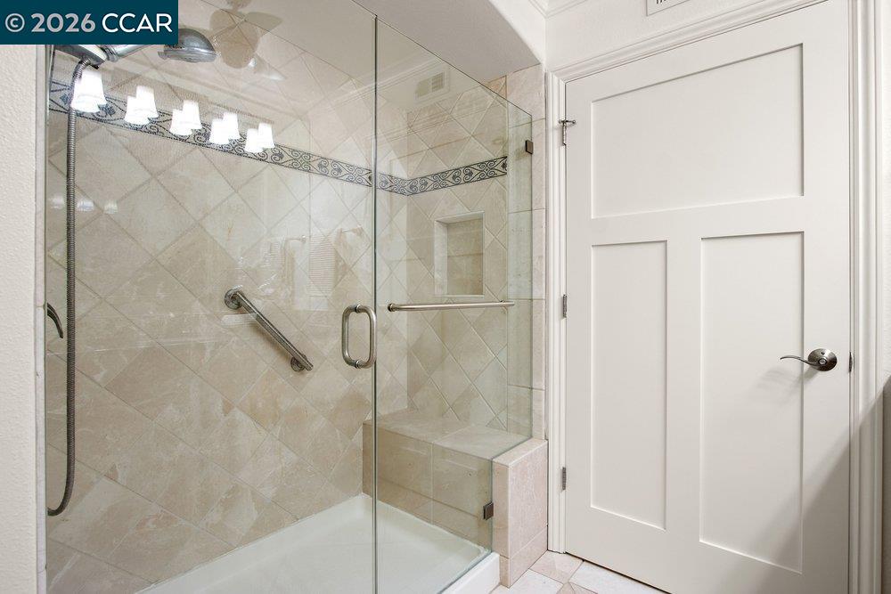 1232 Fairlawn Court # 4