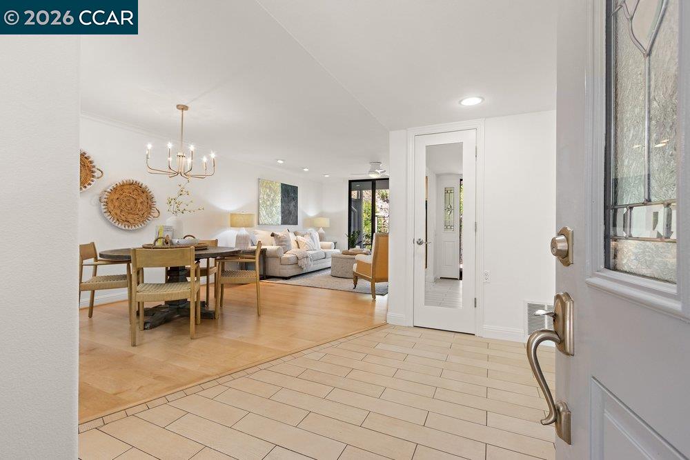 1232 Fairlawn Court # 4
