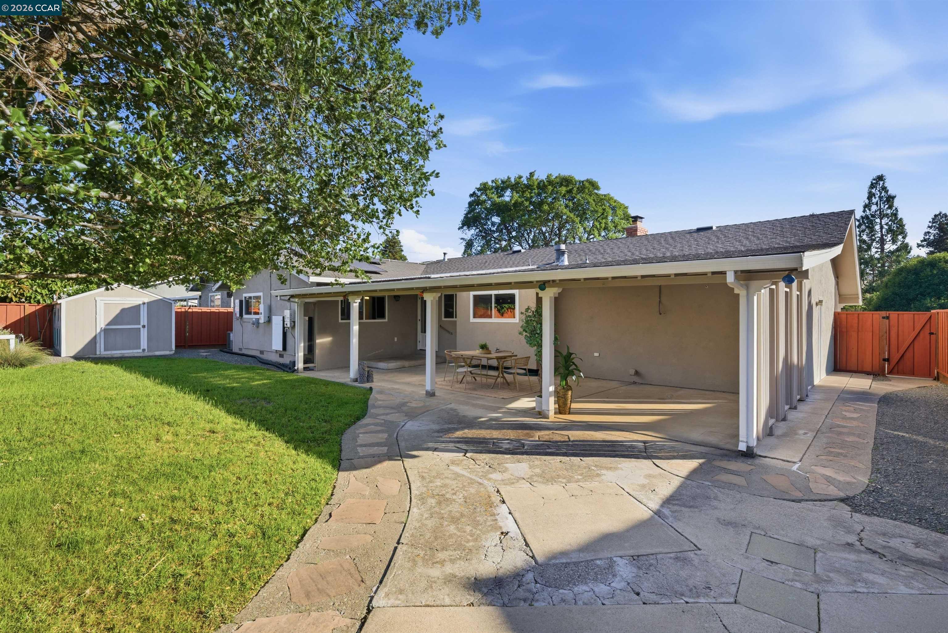 5181 Greenmeadow Dr
