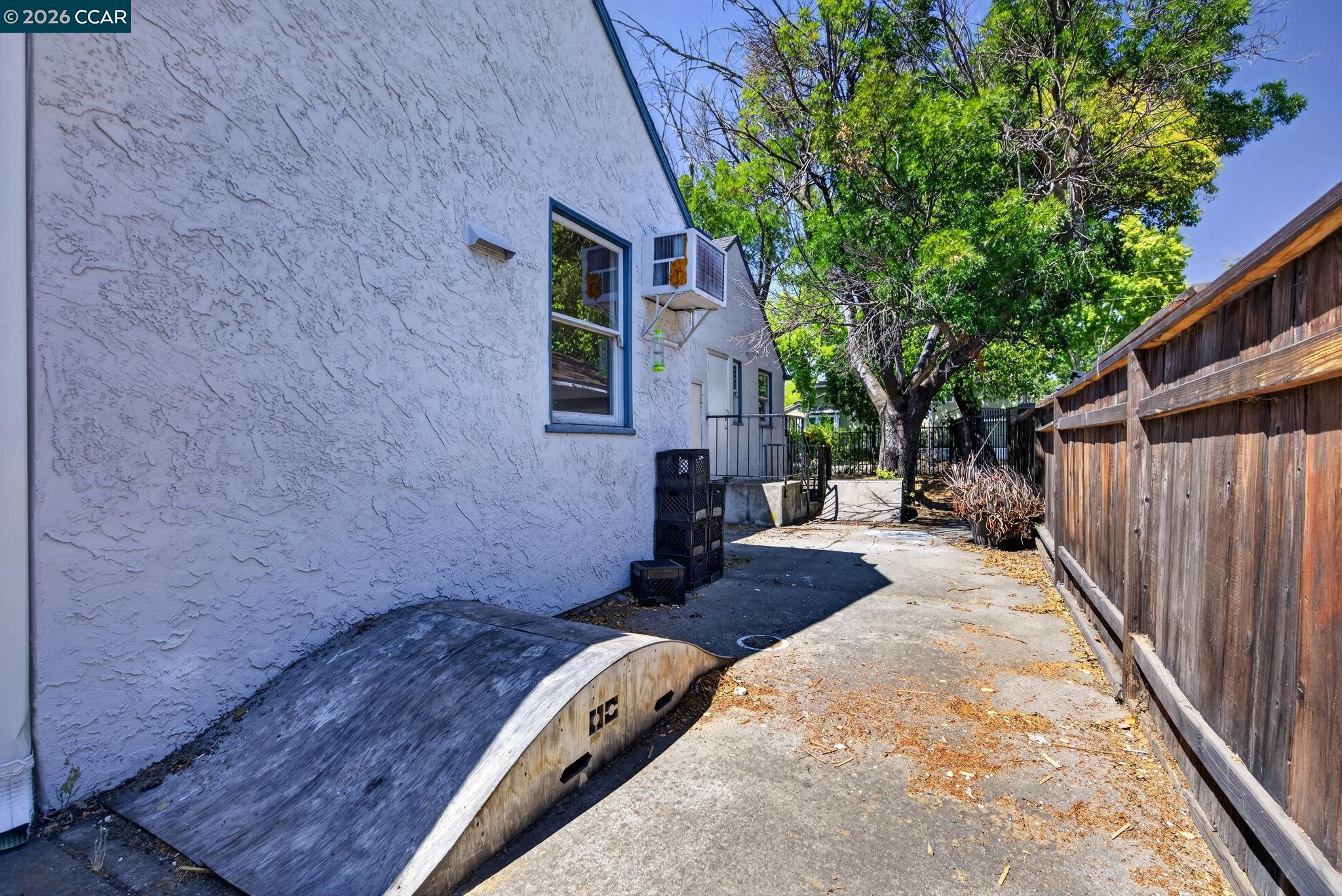 2924 Clayton Rd