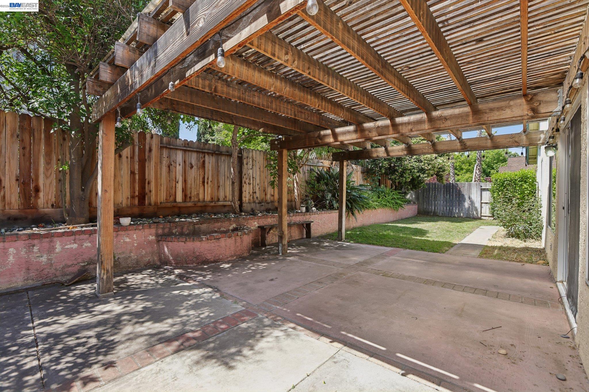 1846 Bayberry Ln
