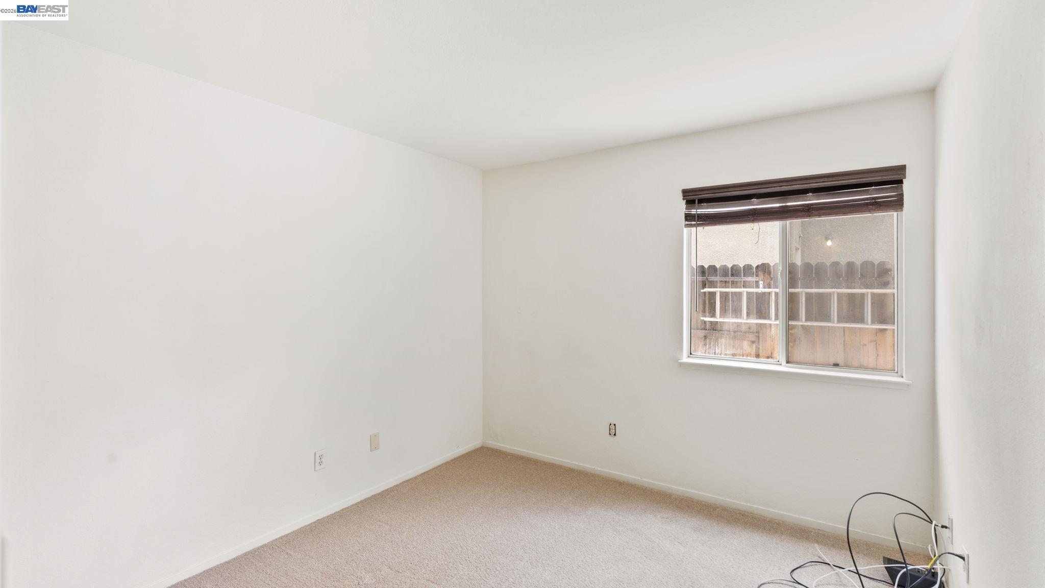 1571 Spring Ct