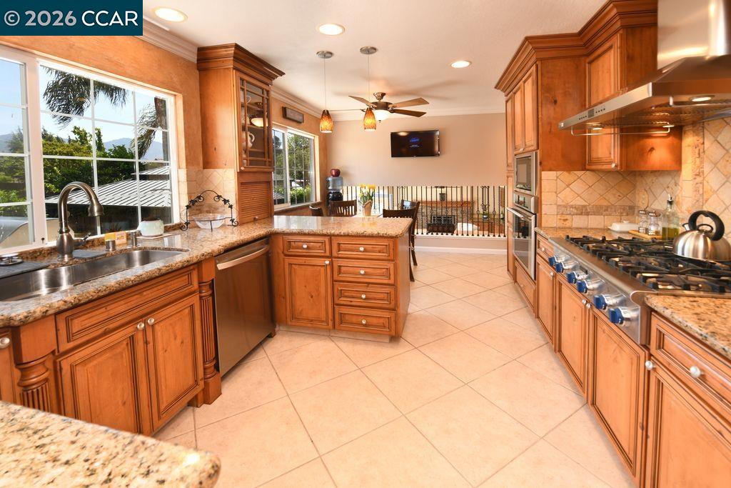 1894 Sagewood Ct