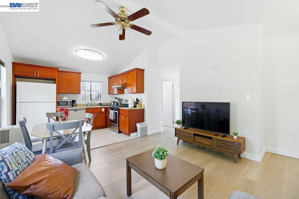 2506 Highland Ave