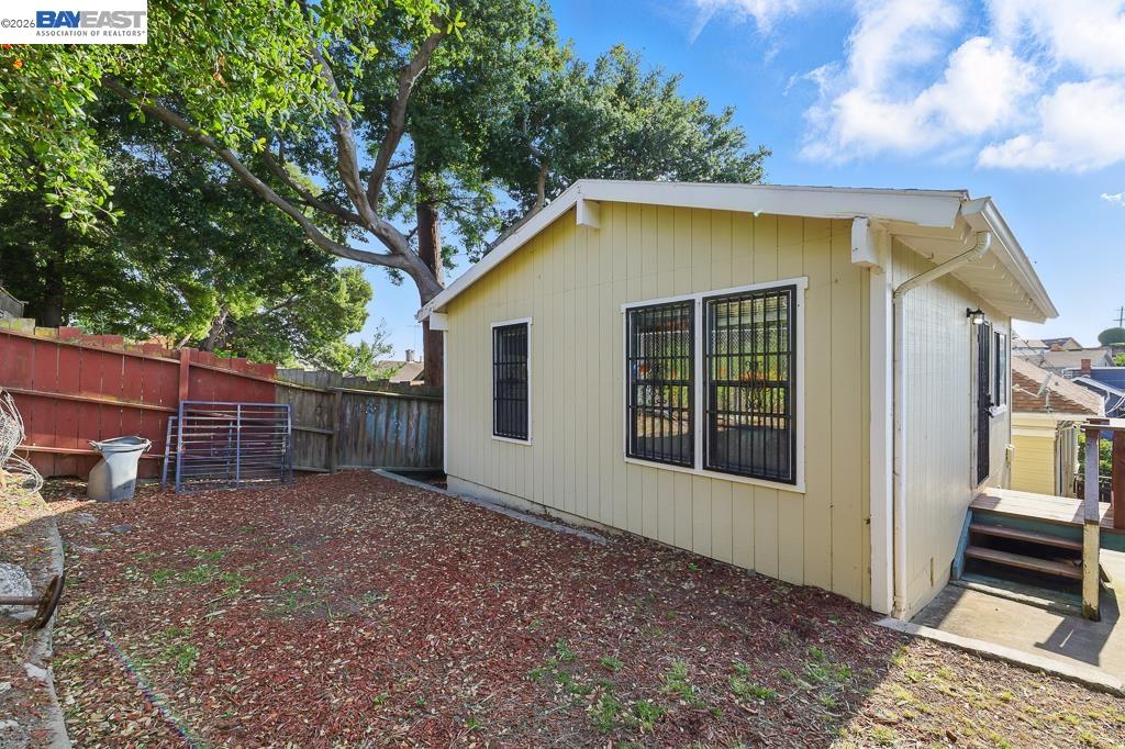 2506 Highland Ave