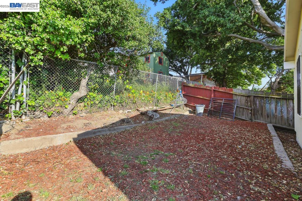 2506 Highland Ave
