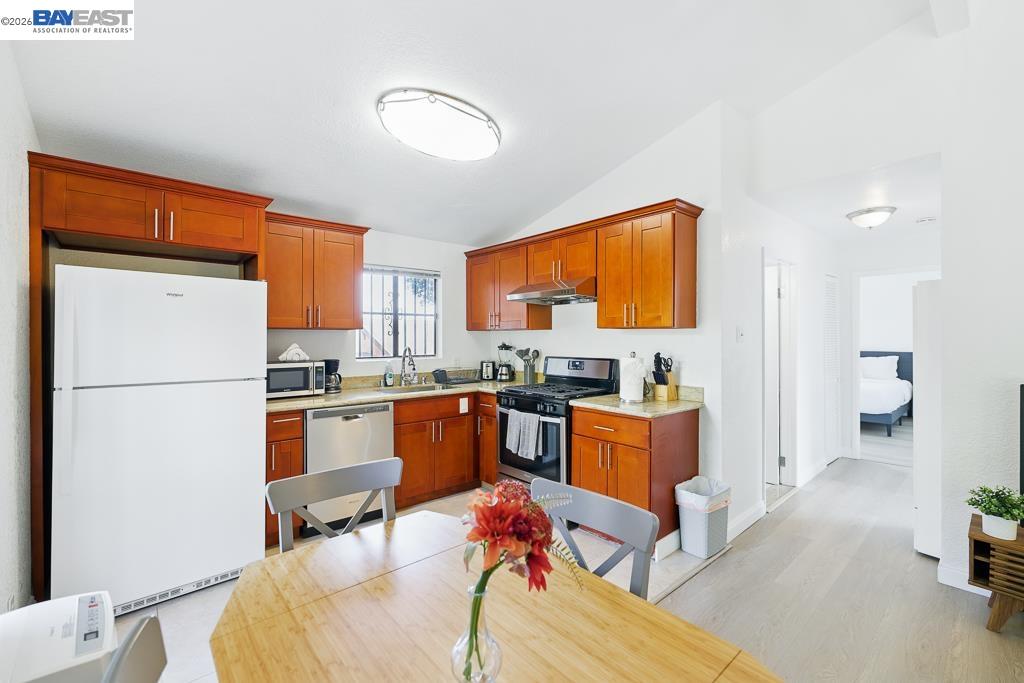 2506 Highland Ave
