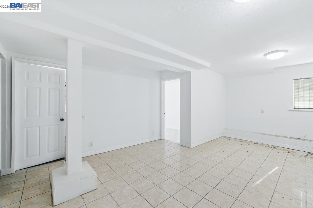 2506 Highland Ave