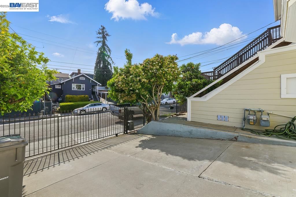 2506 Highland Ave
