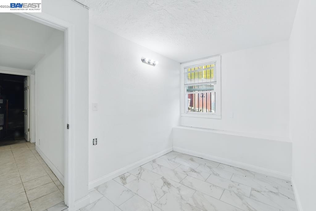 2506 Highland Ave
