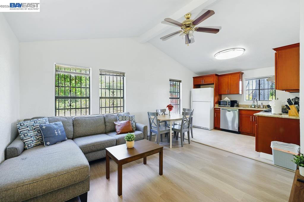 2506 Highland Ave