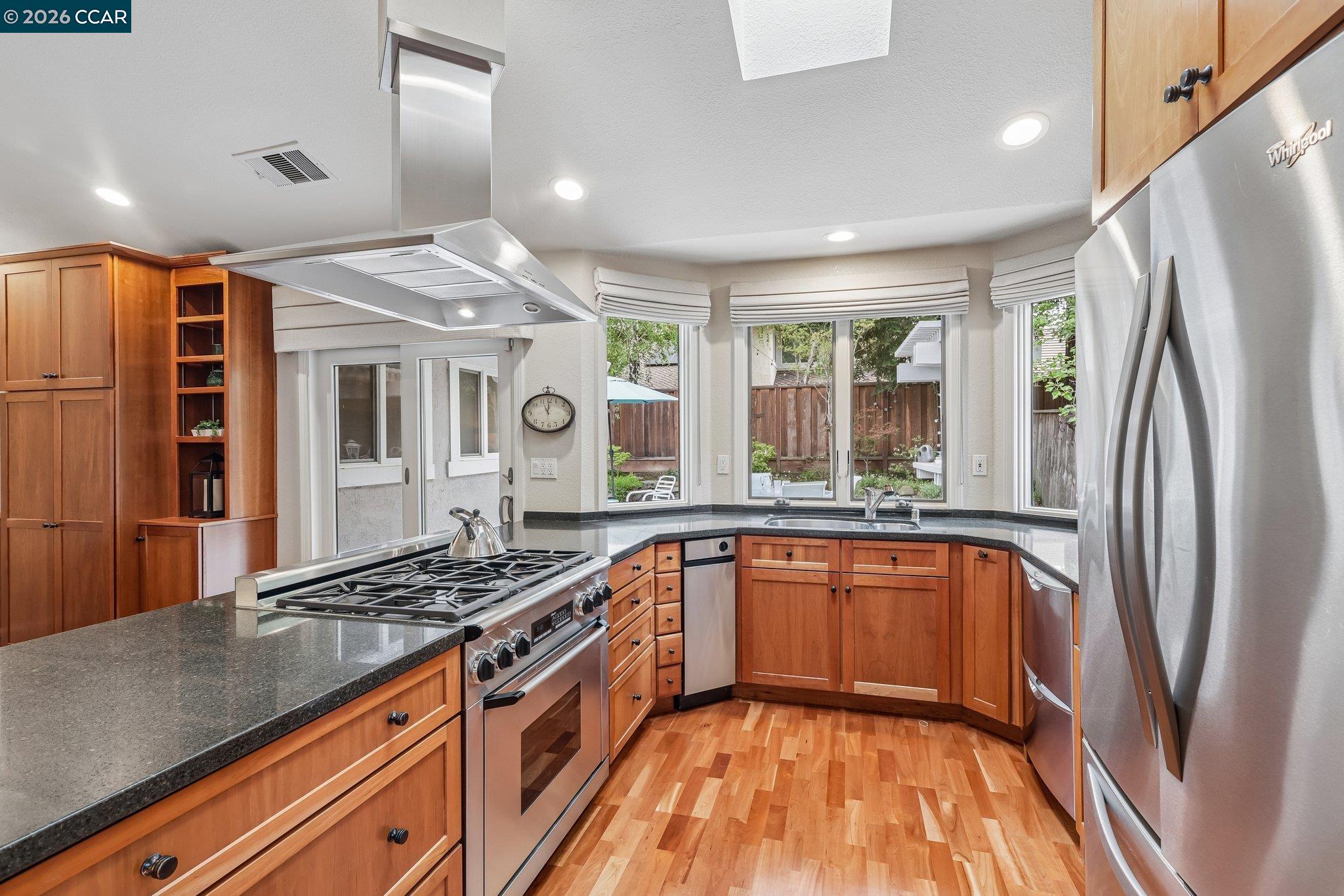 40 Marseille Ct