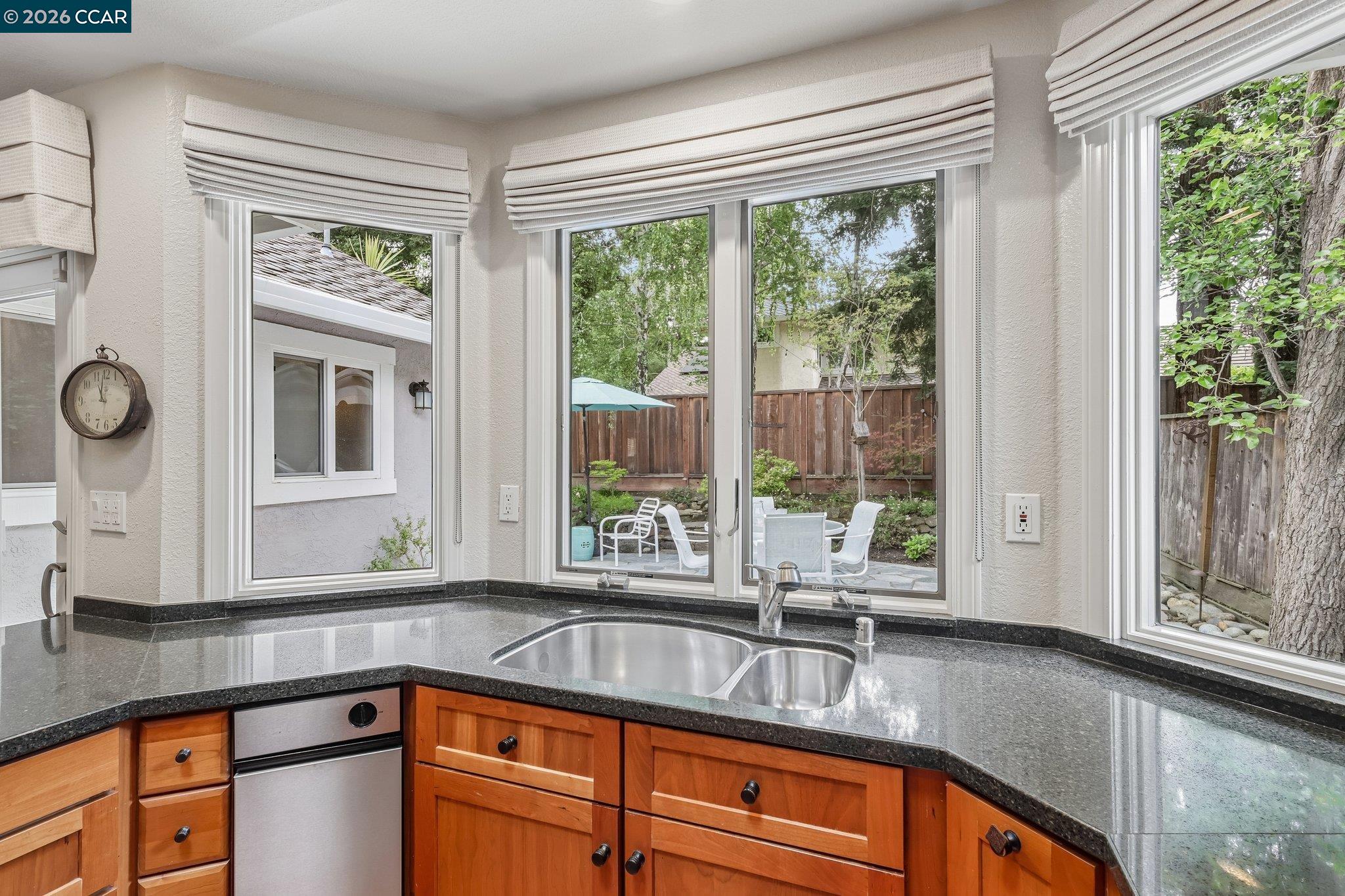 40 Marseille Ct