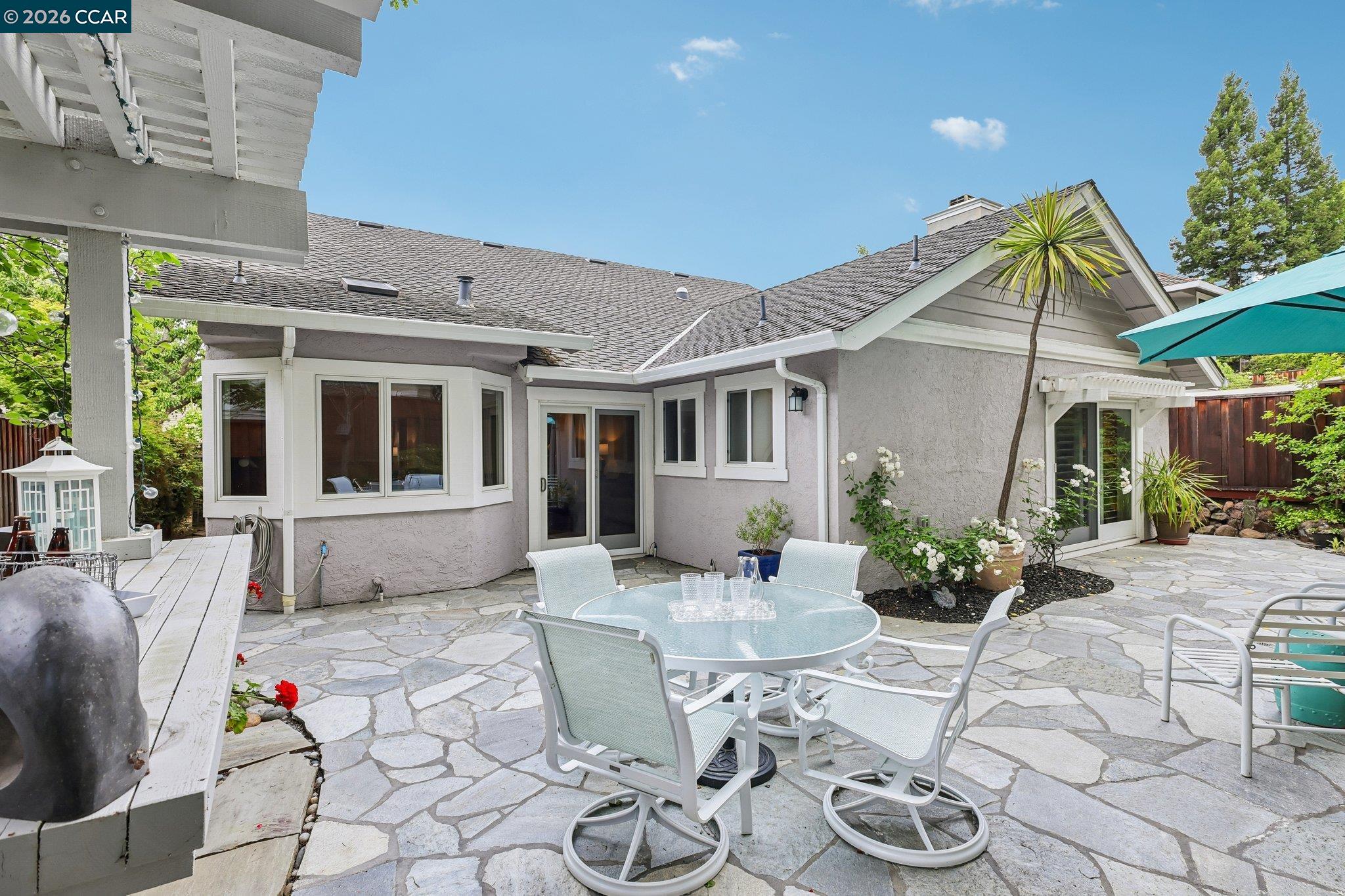 40 Marseille Ct