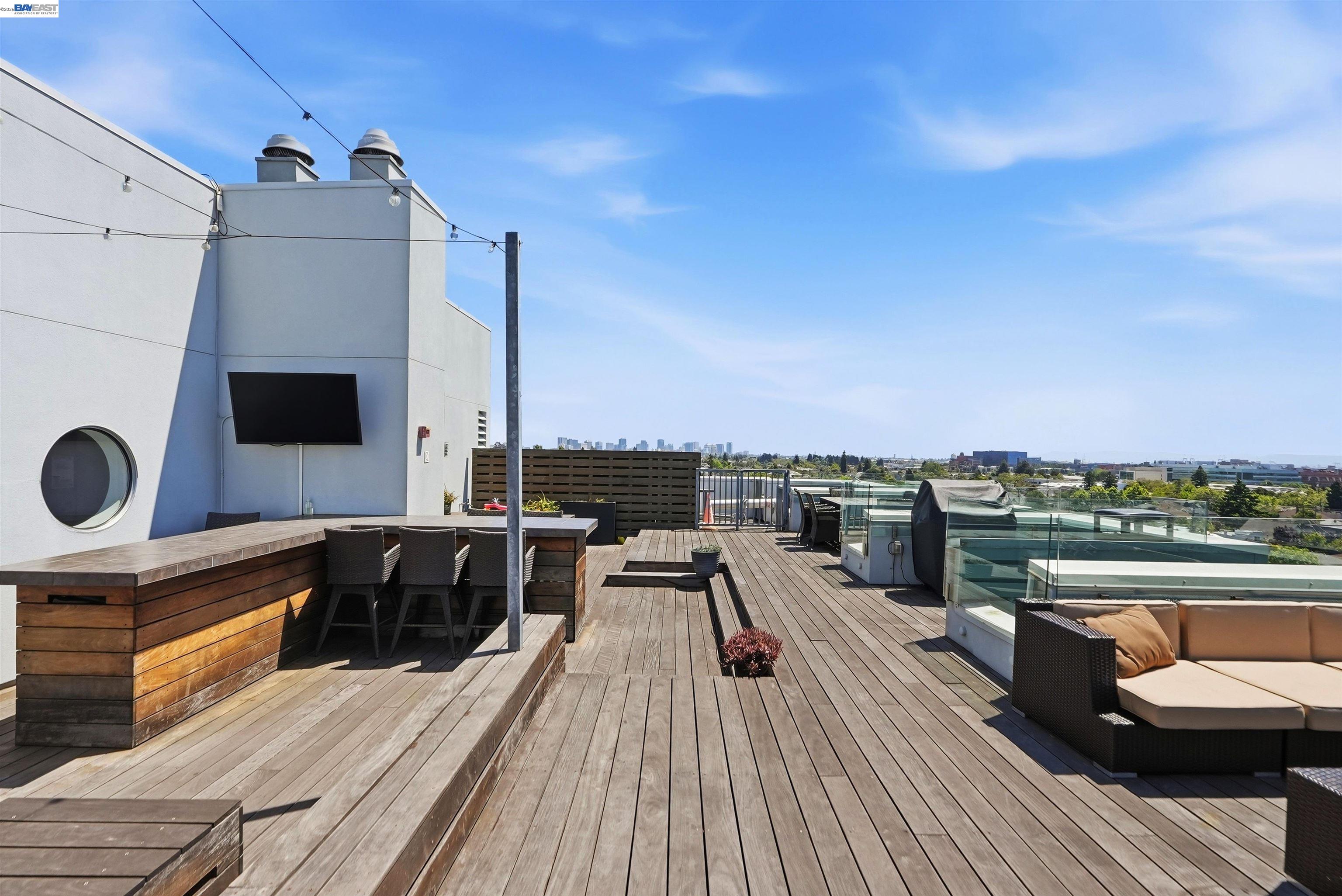 6465 San Pablo Ave # 2 Unit: 3-2