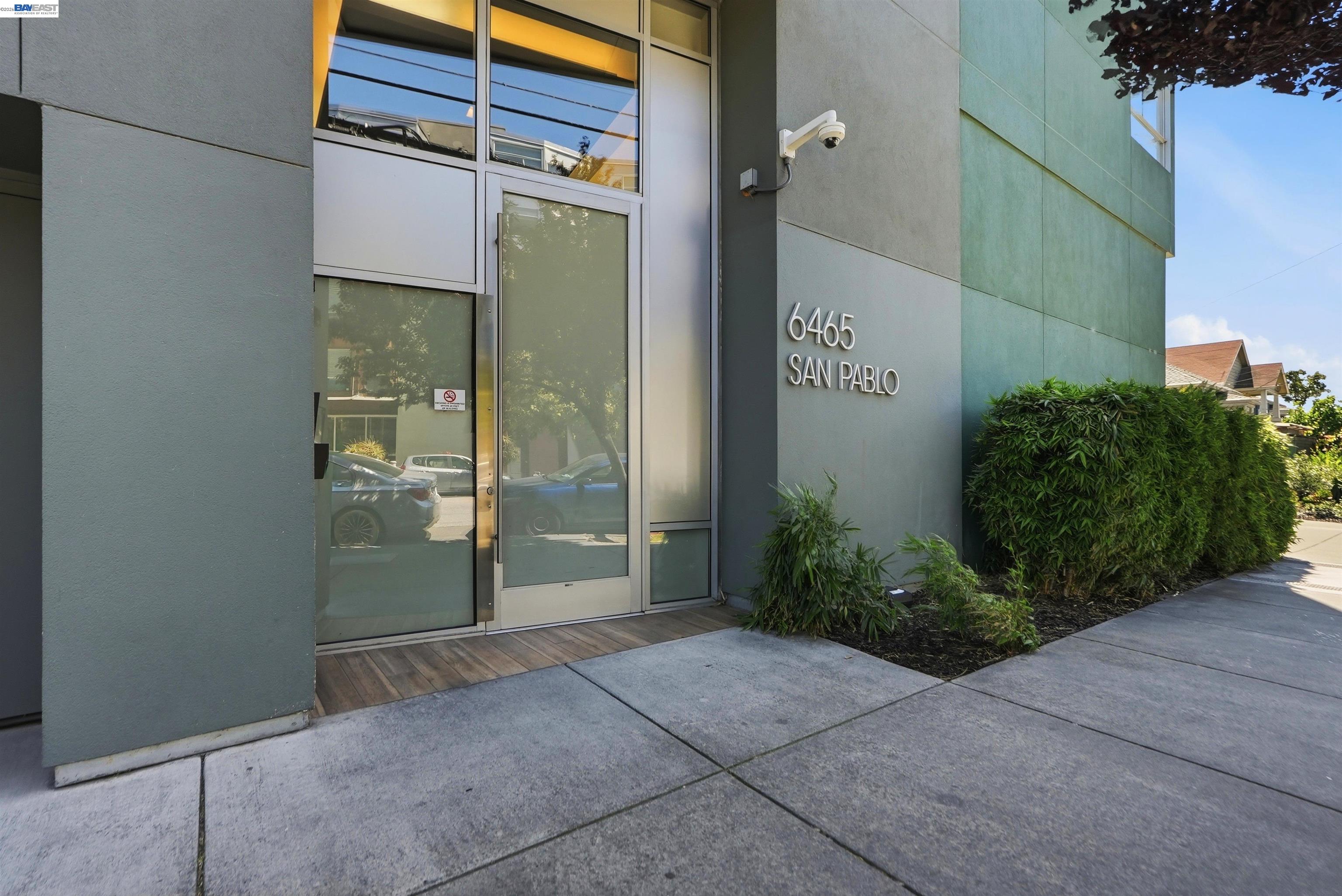 6465 San Pablo Ave # 2 Unit: 3-2