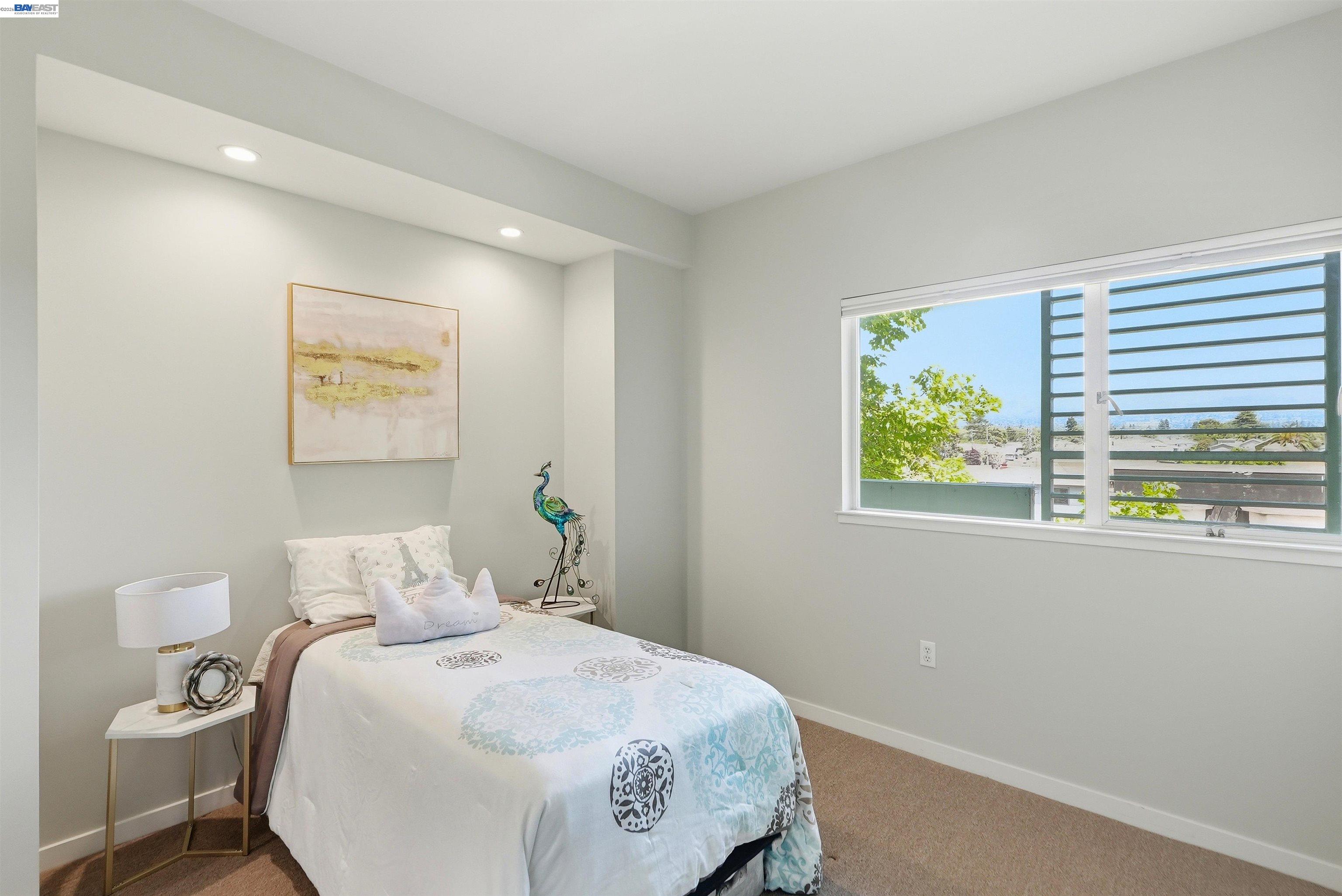 6465 San Pablo Ave # 2 Unit: 3-2