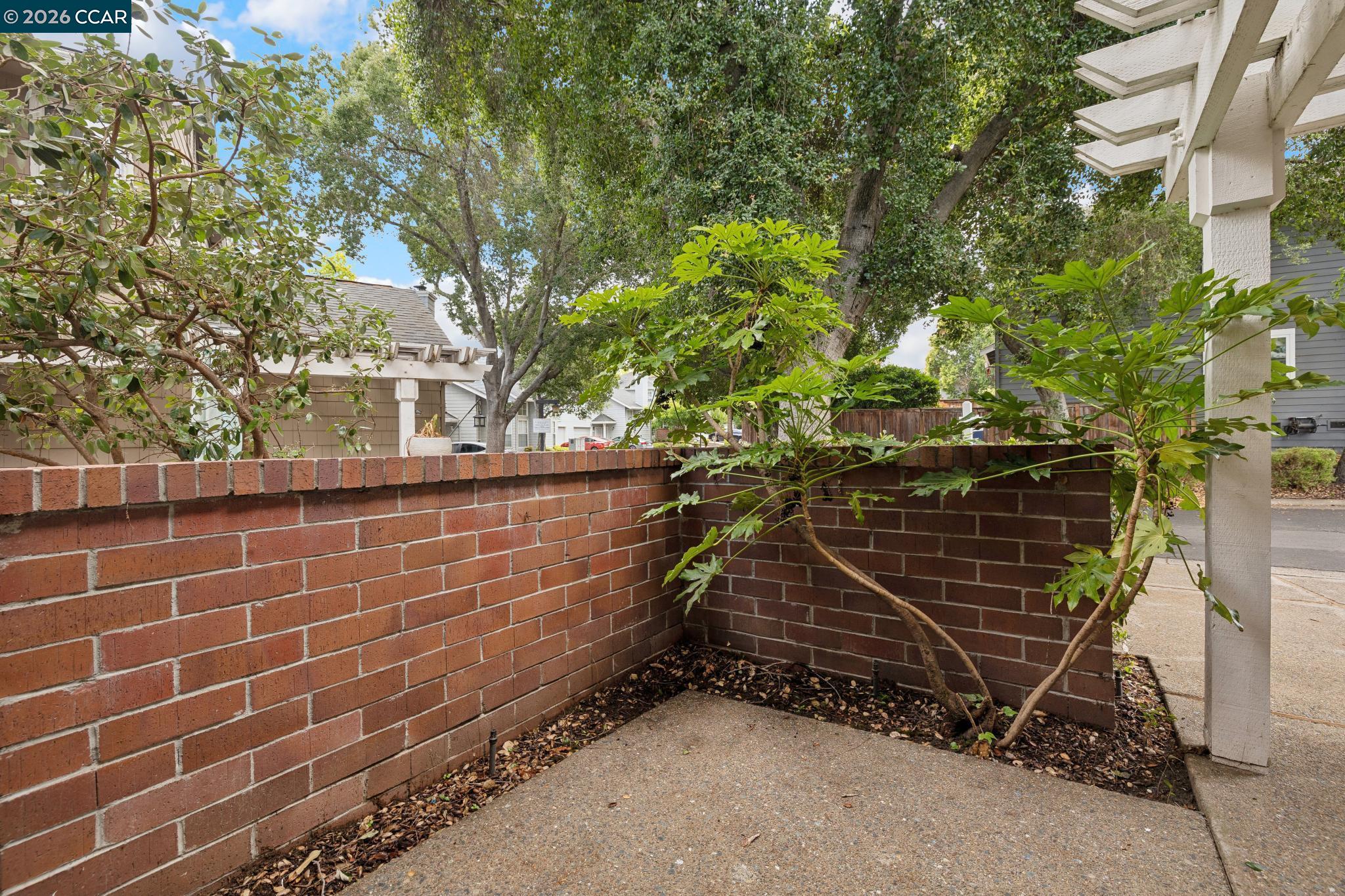 205 Hidden Creek Ct