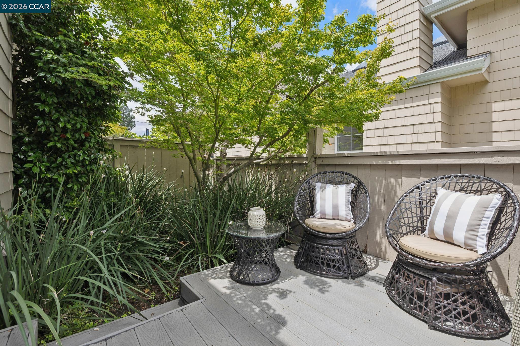 205 Hidden Creek Ct
