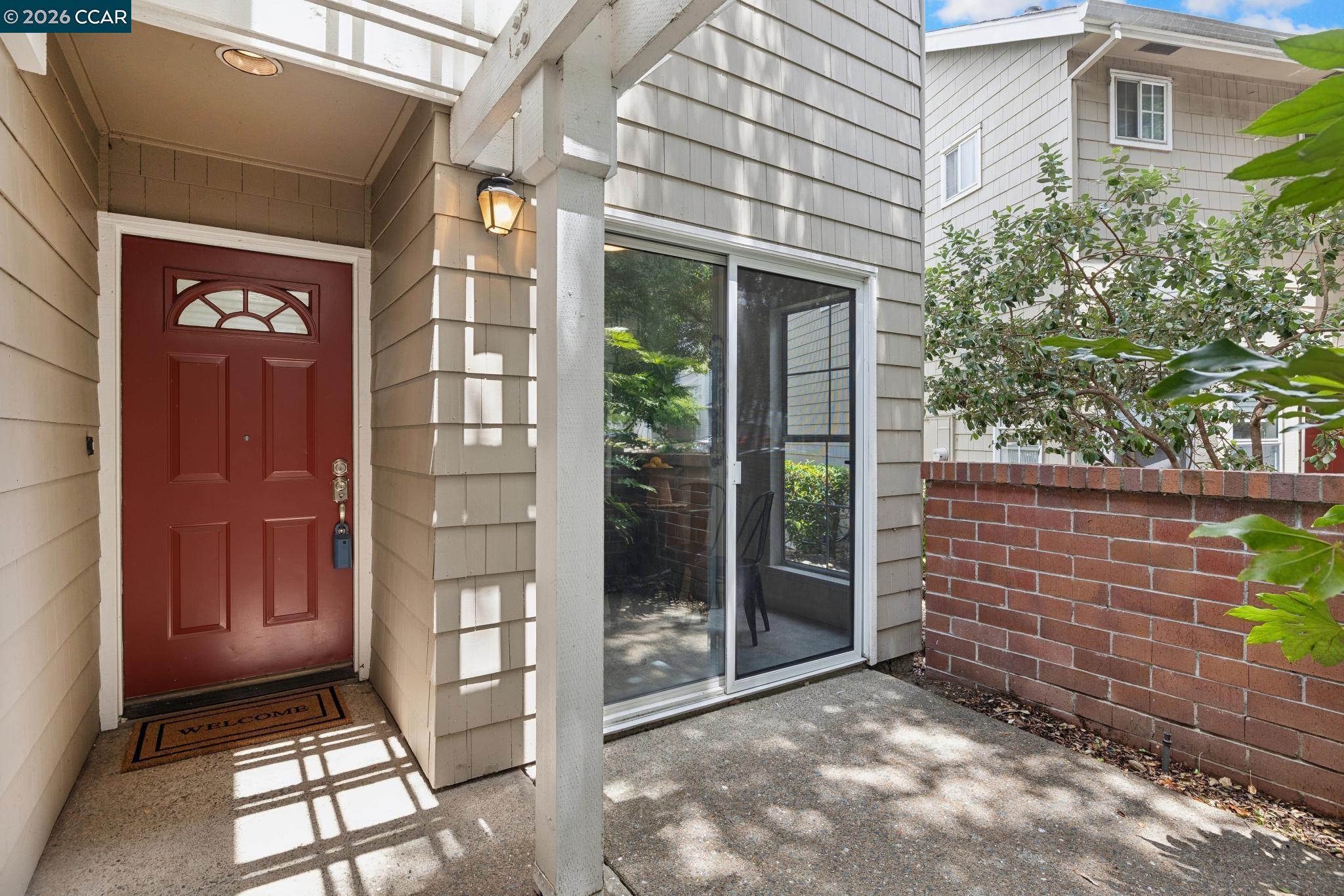 205 Hidden Creek Ct
