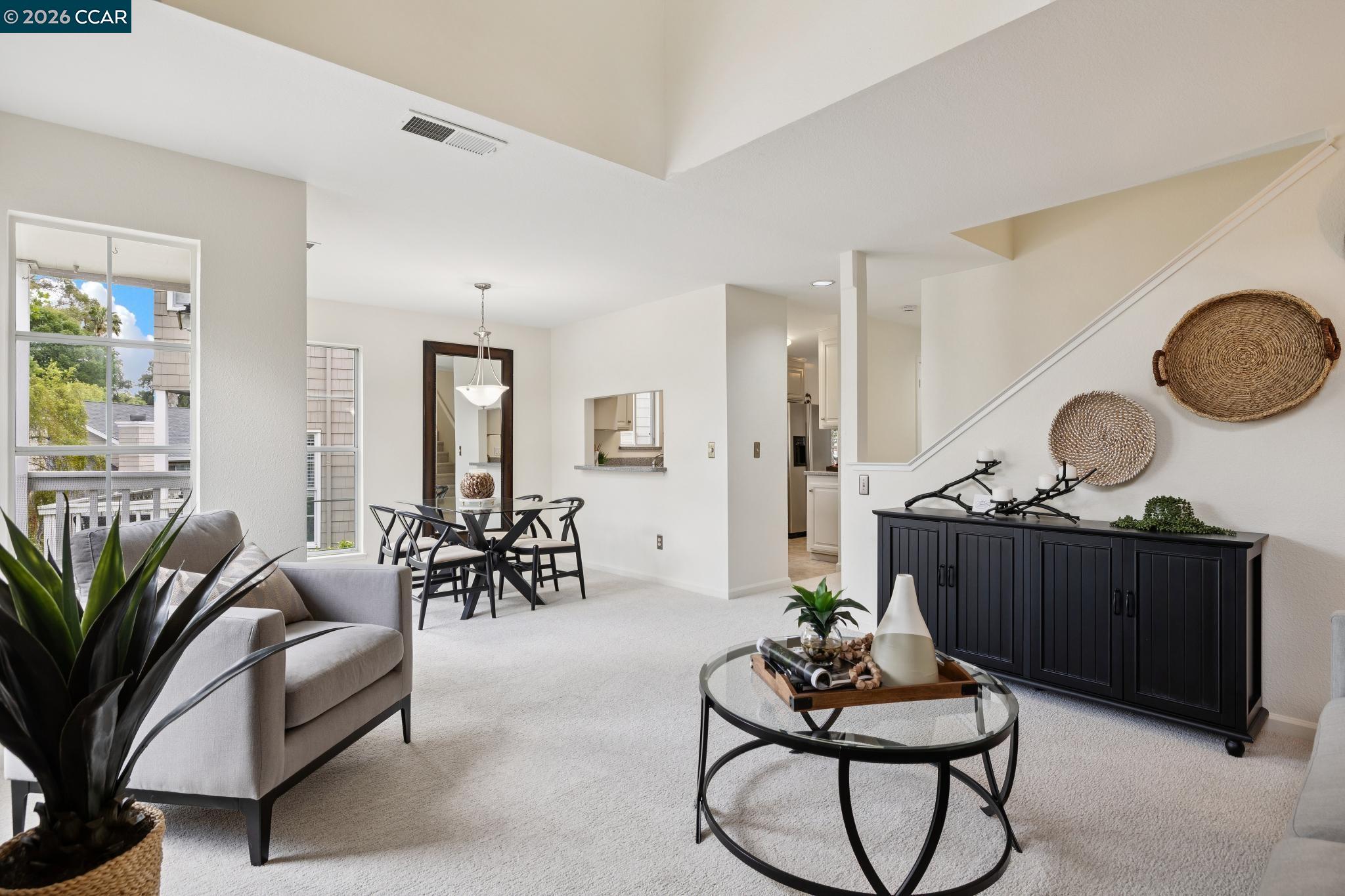 205 Hidden Creek Ct