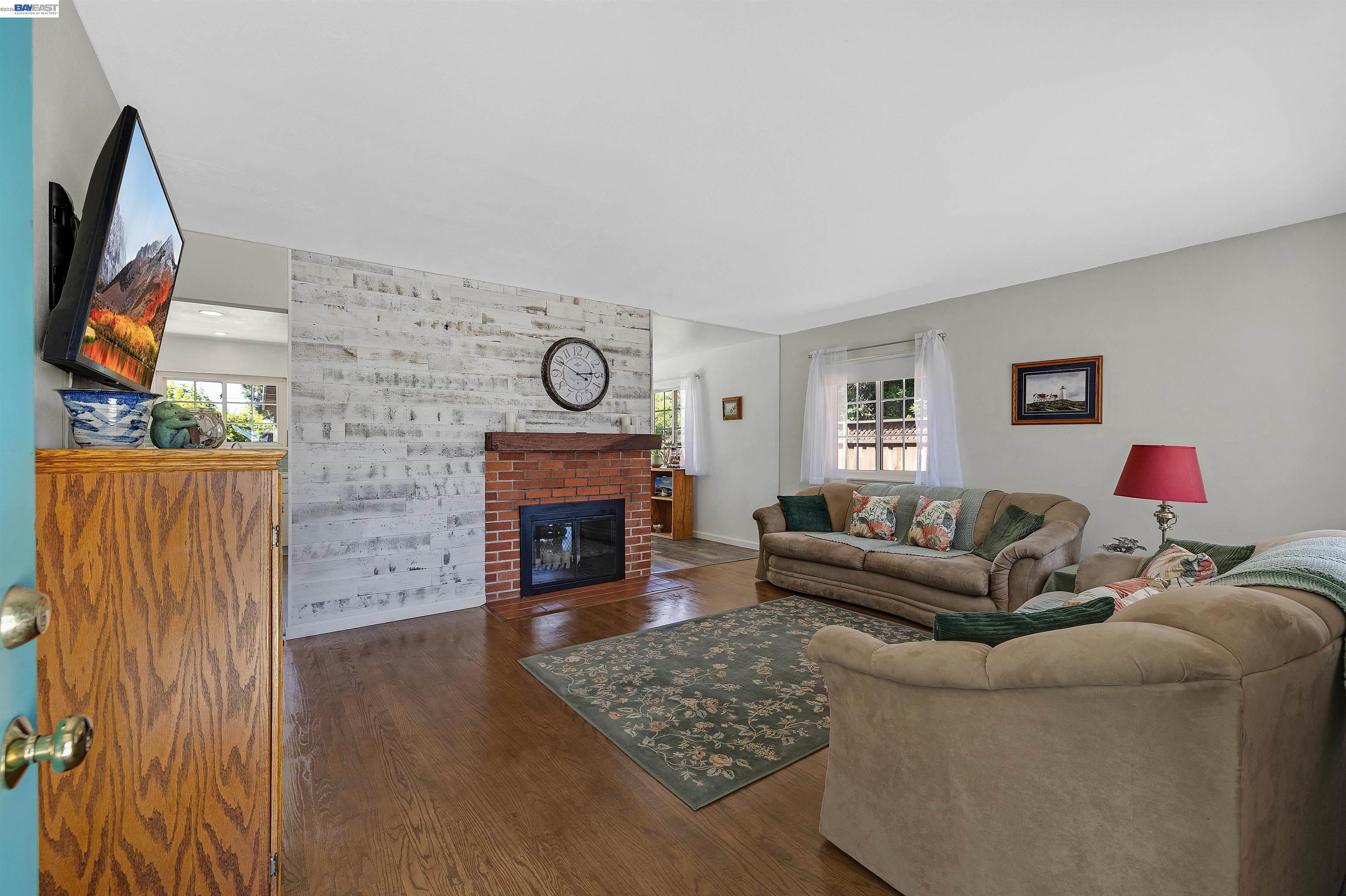 4577 Bianca Dr