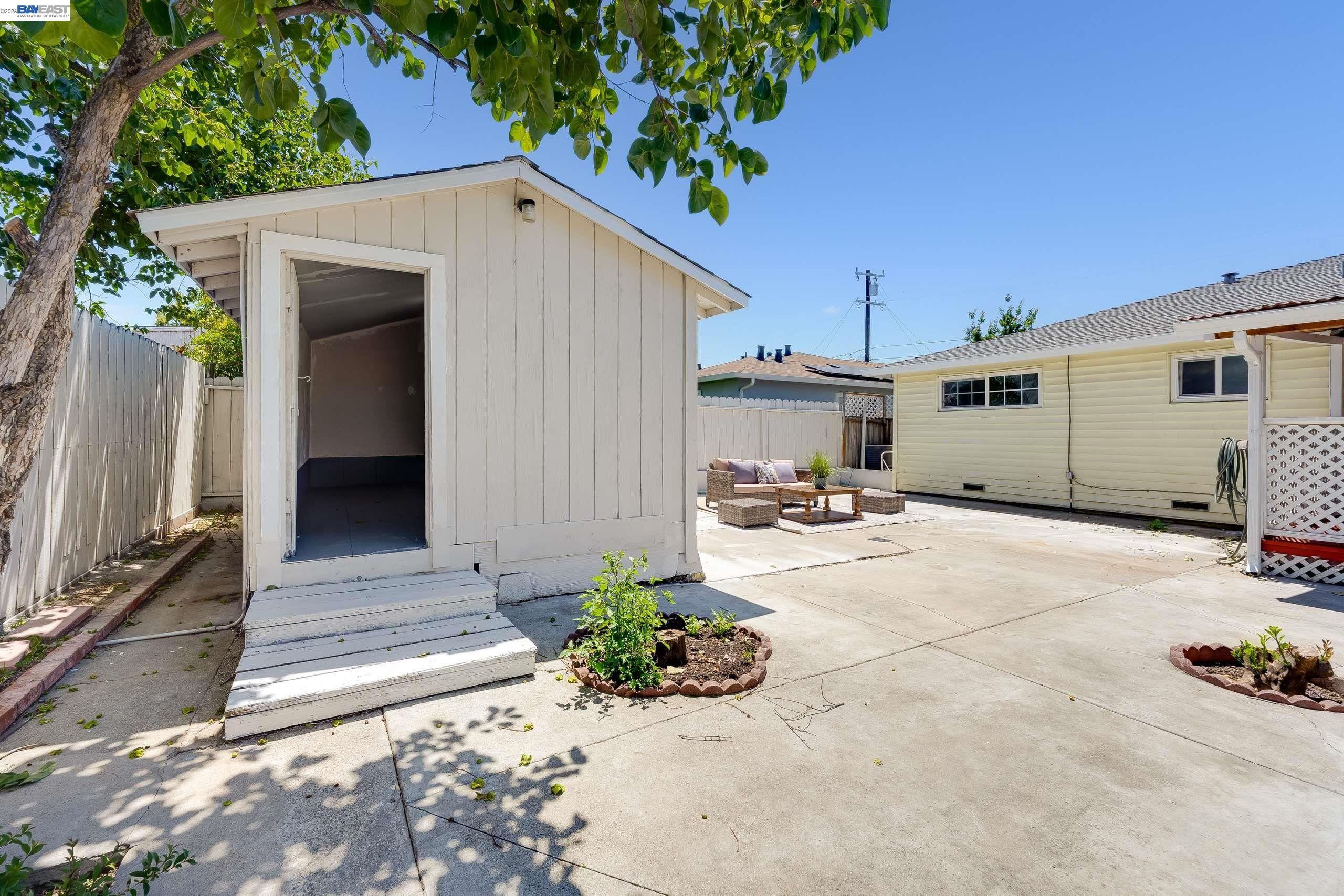 36122 Magellan Dr