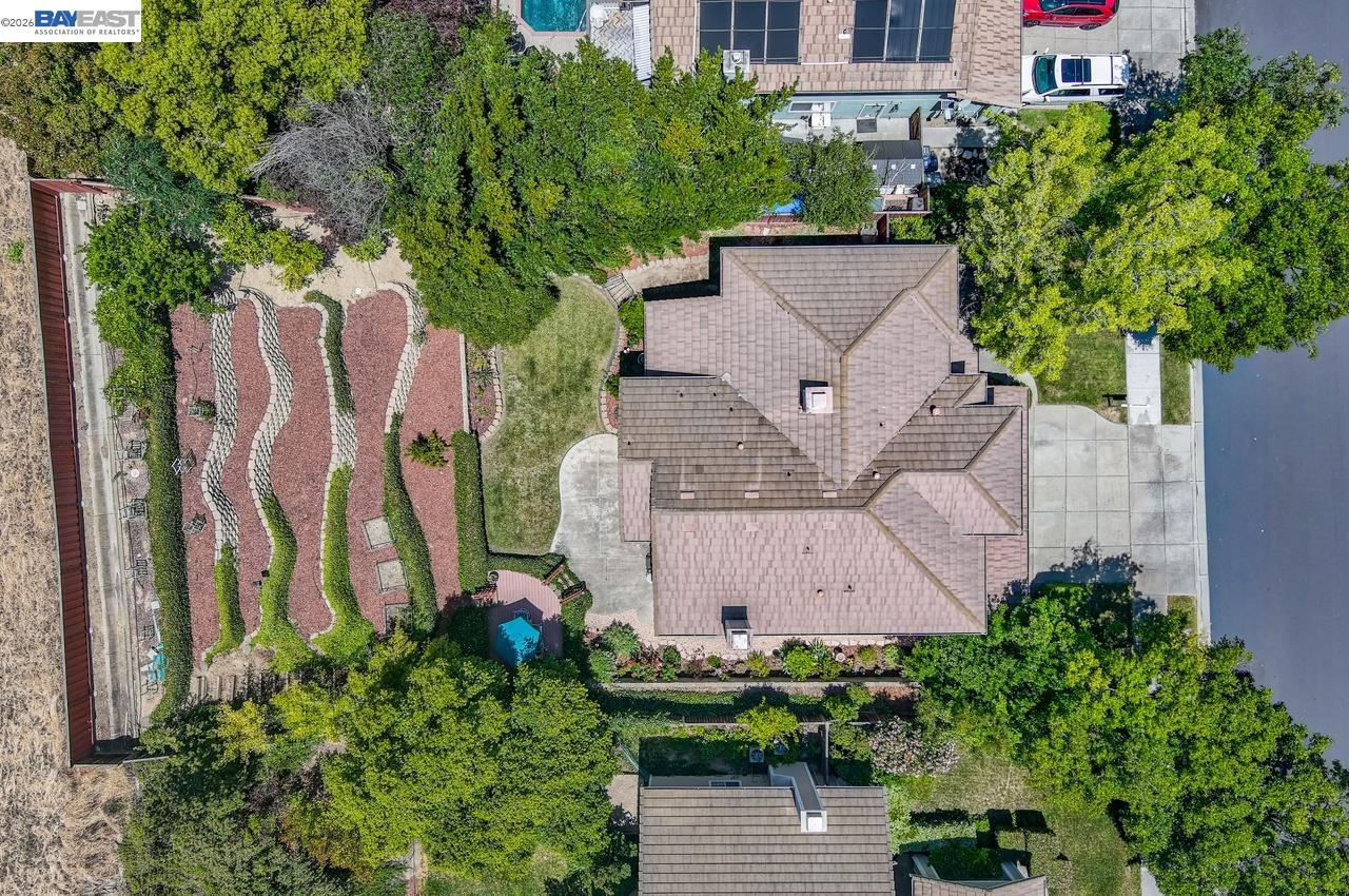620 Amberwood Way